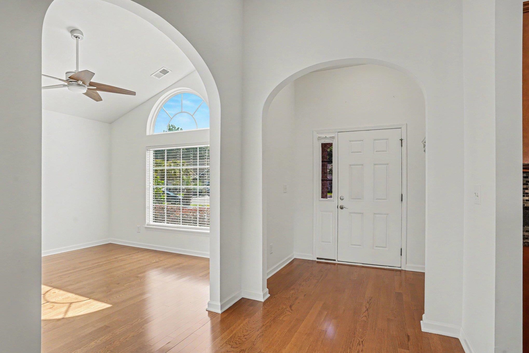 293 Southern Breezes Circle Property Photo 7
