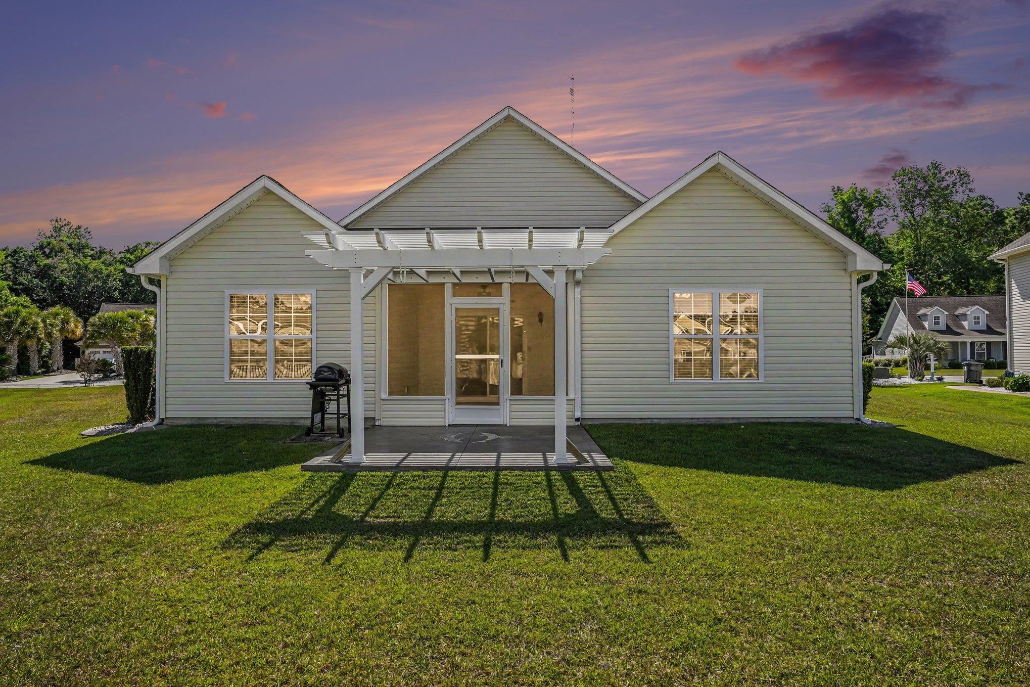 293 Southern Breezes Circle Property Photo 7