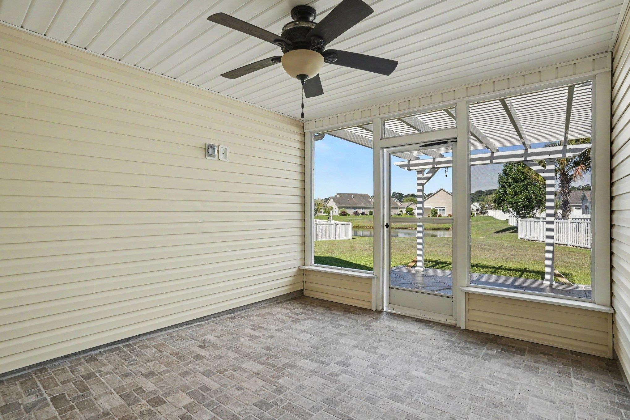 293 Southern Breezes Circle Property Photo 9
