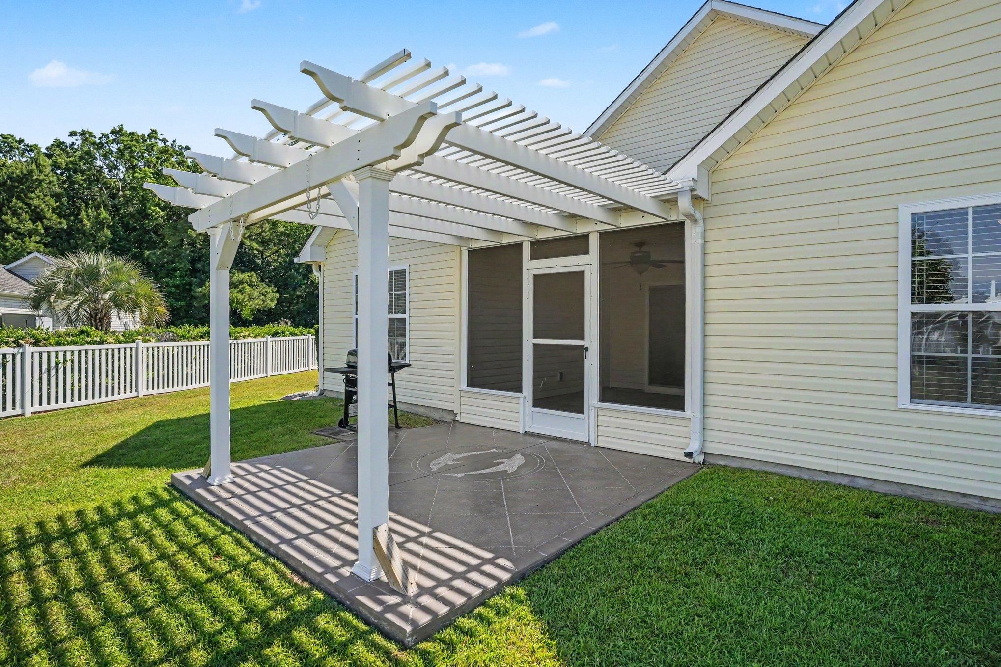 293 Southern Breezes Circle Property Photo 10