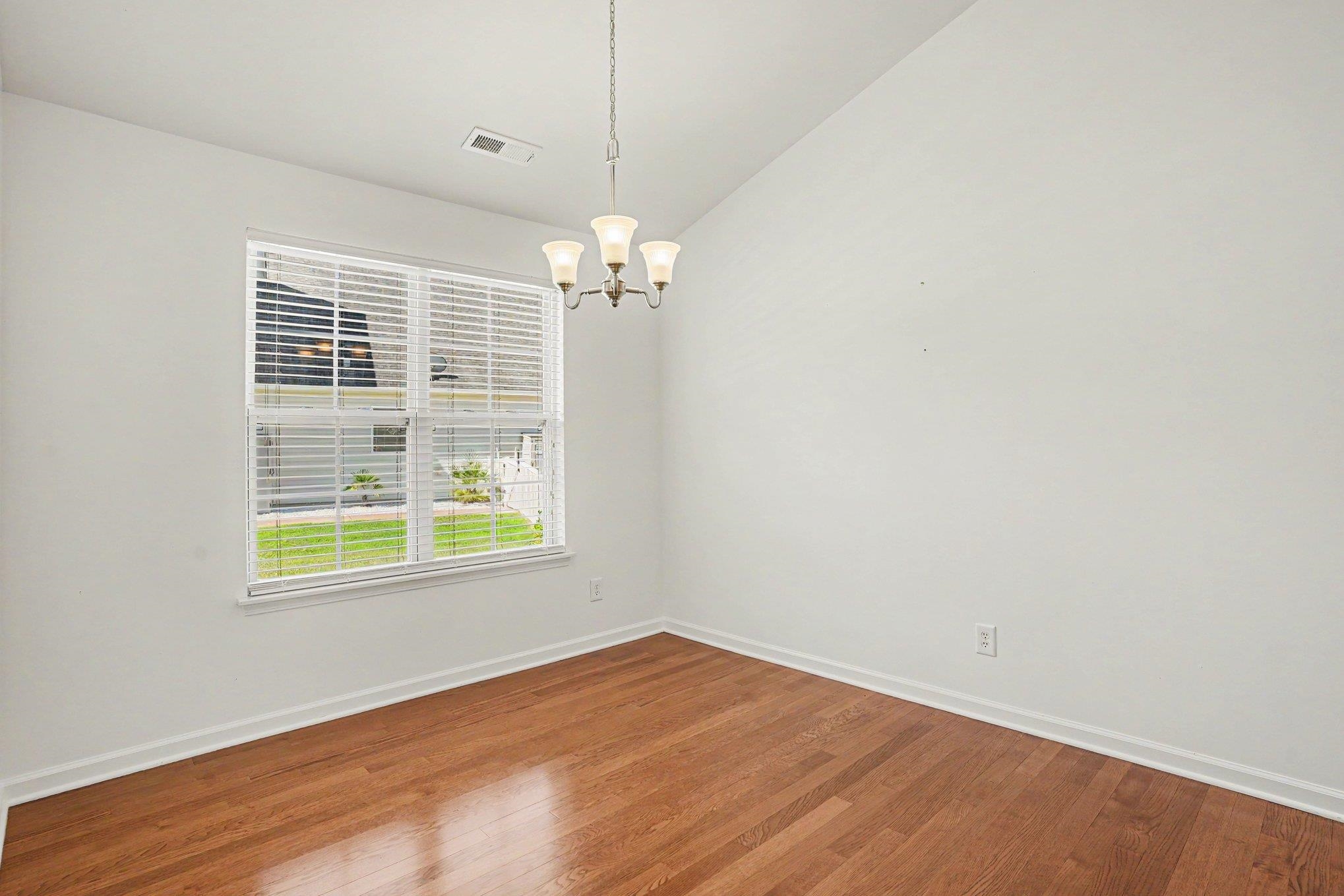293 Southern Breezes Circle Property Photo 13