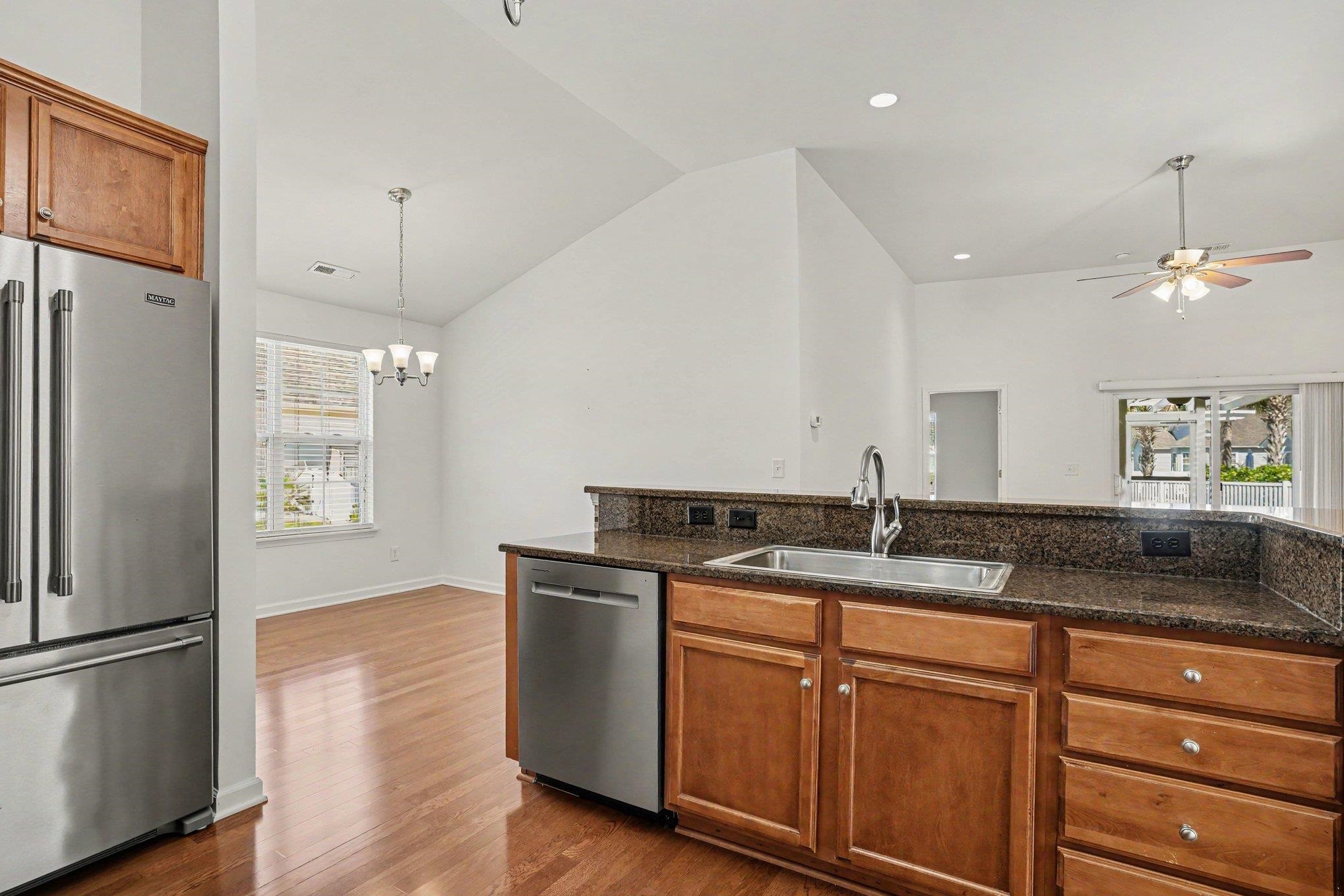 293 Southern Breezes Circle Property Photo 17