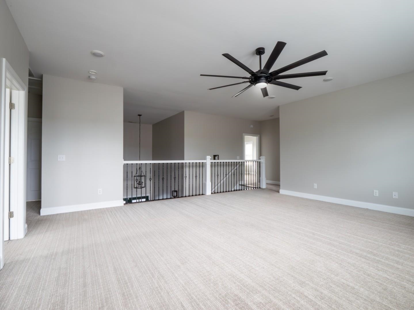 925 Bluffview Dr. Property Photo 31