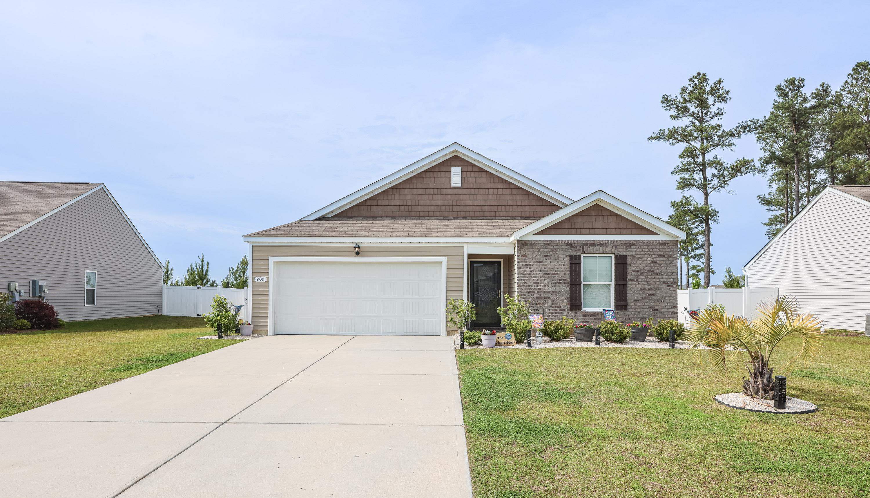 208 Golden Bear Circle Property Photo 1