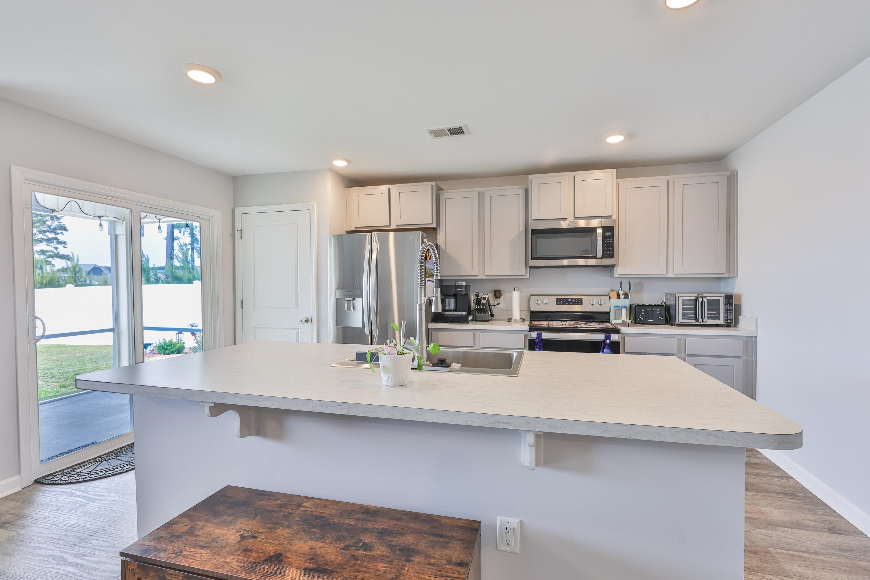 208 Golden Bear Circle Property Photo 3
