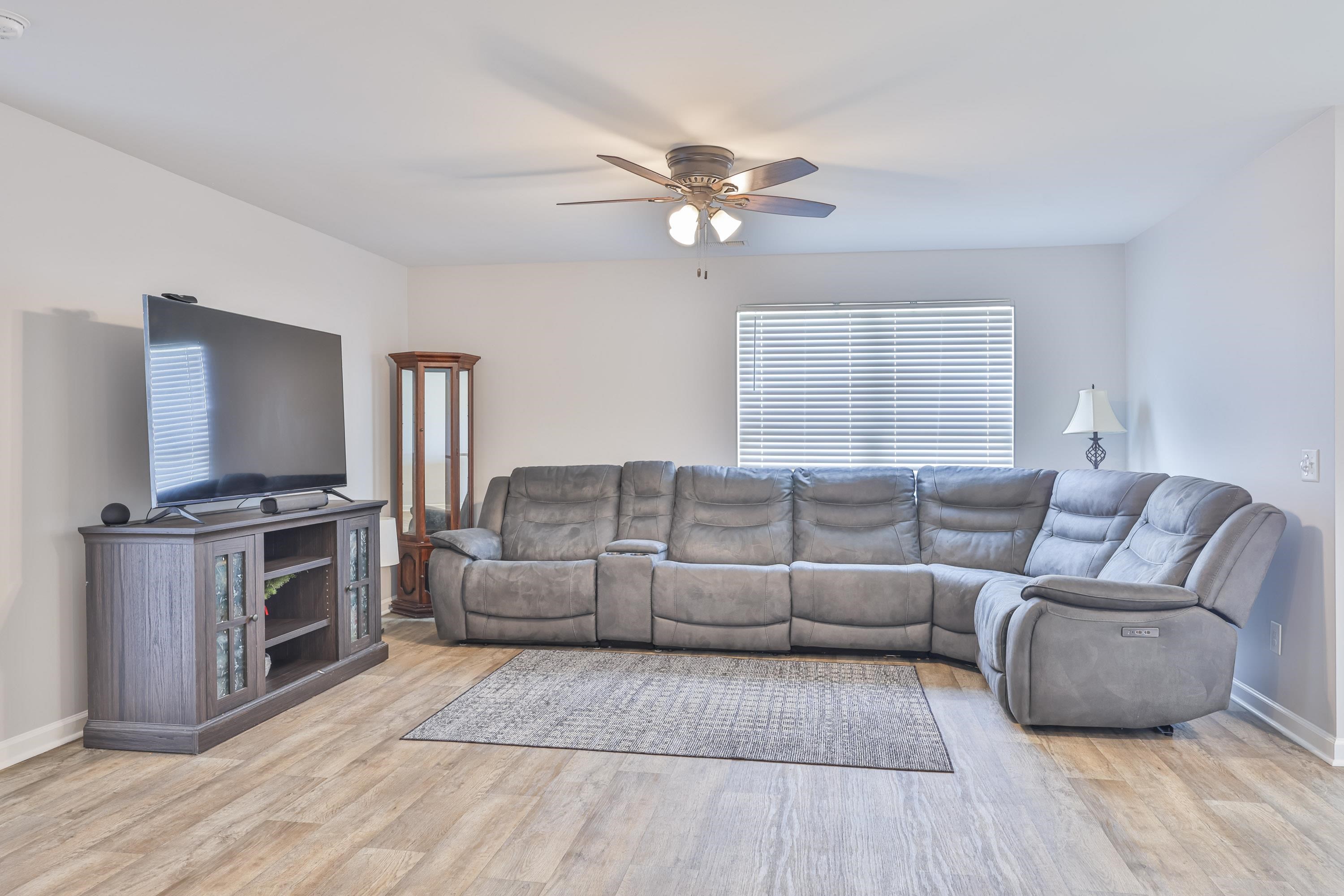 208 Golden Bear Circle Property Photo 9