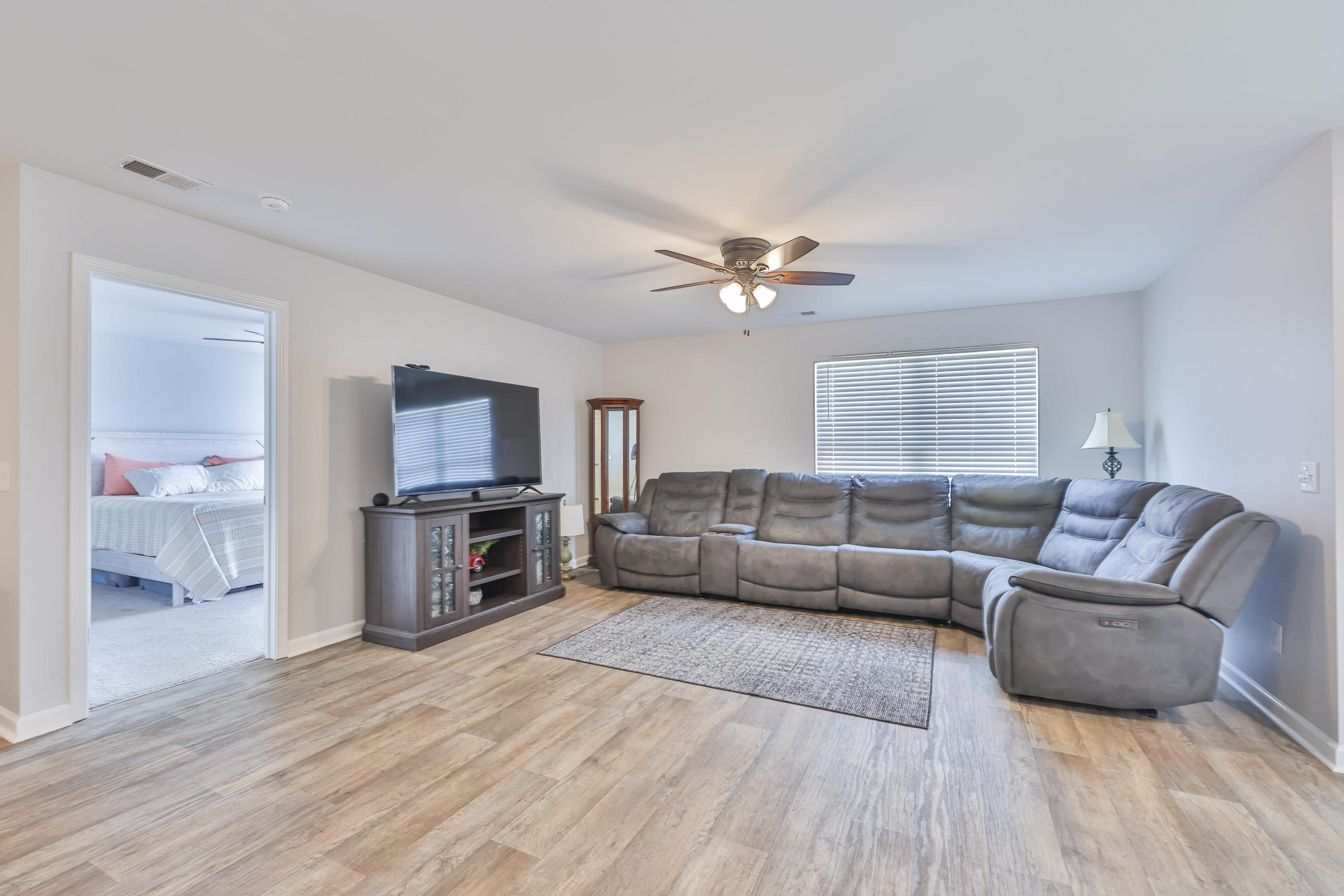 208 Golden Bear Circle Property Photo 11