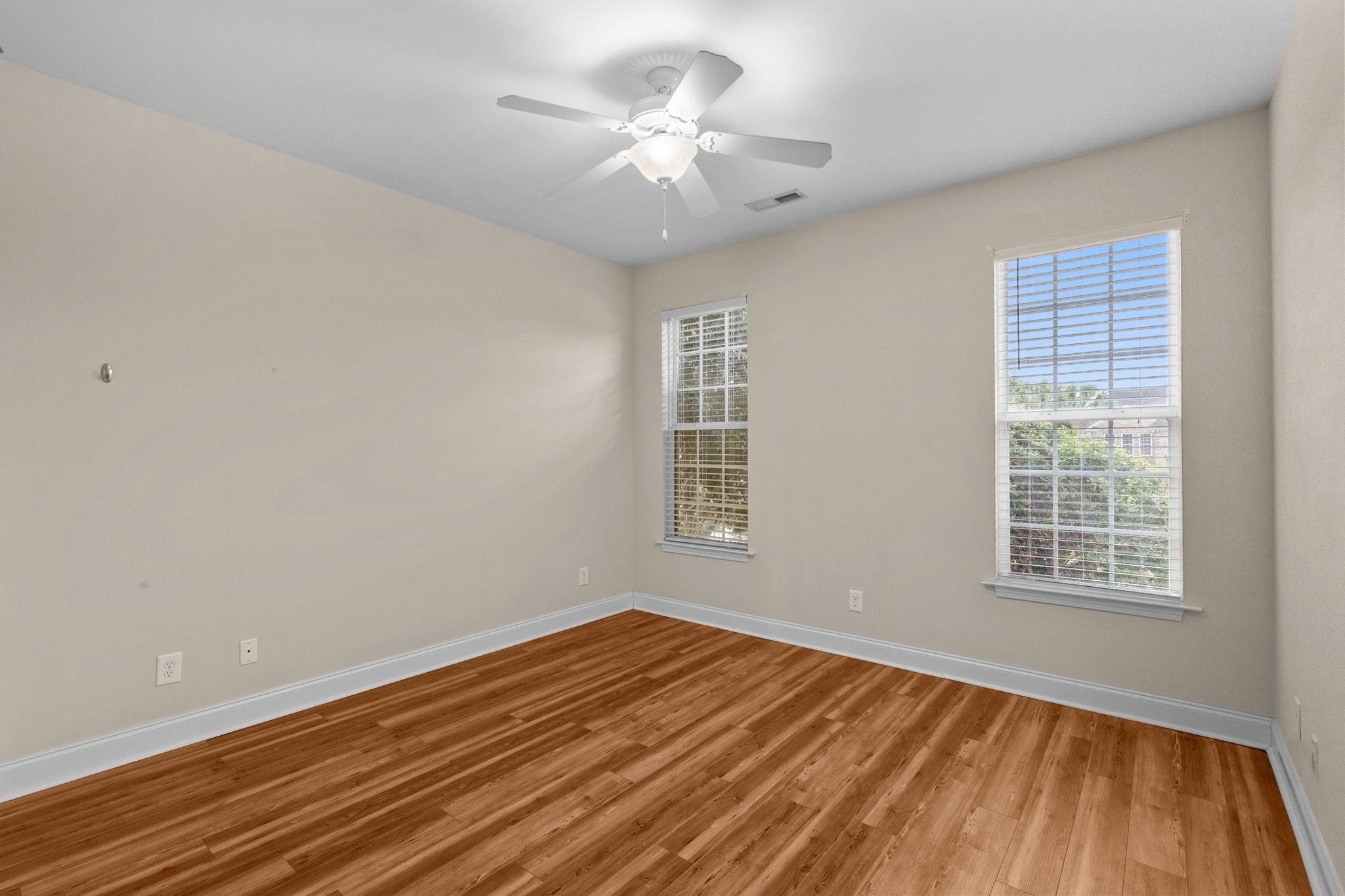 542 Stonemason Dr. Property Photo 39