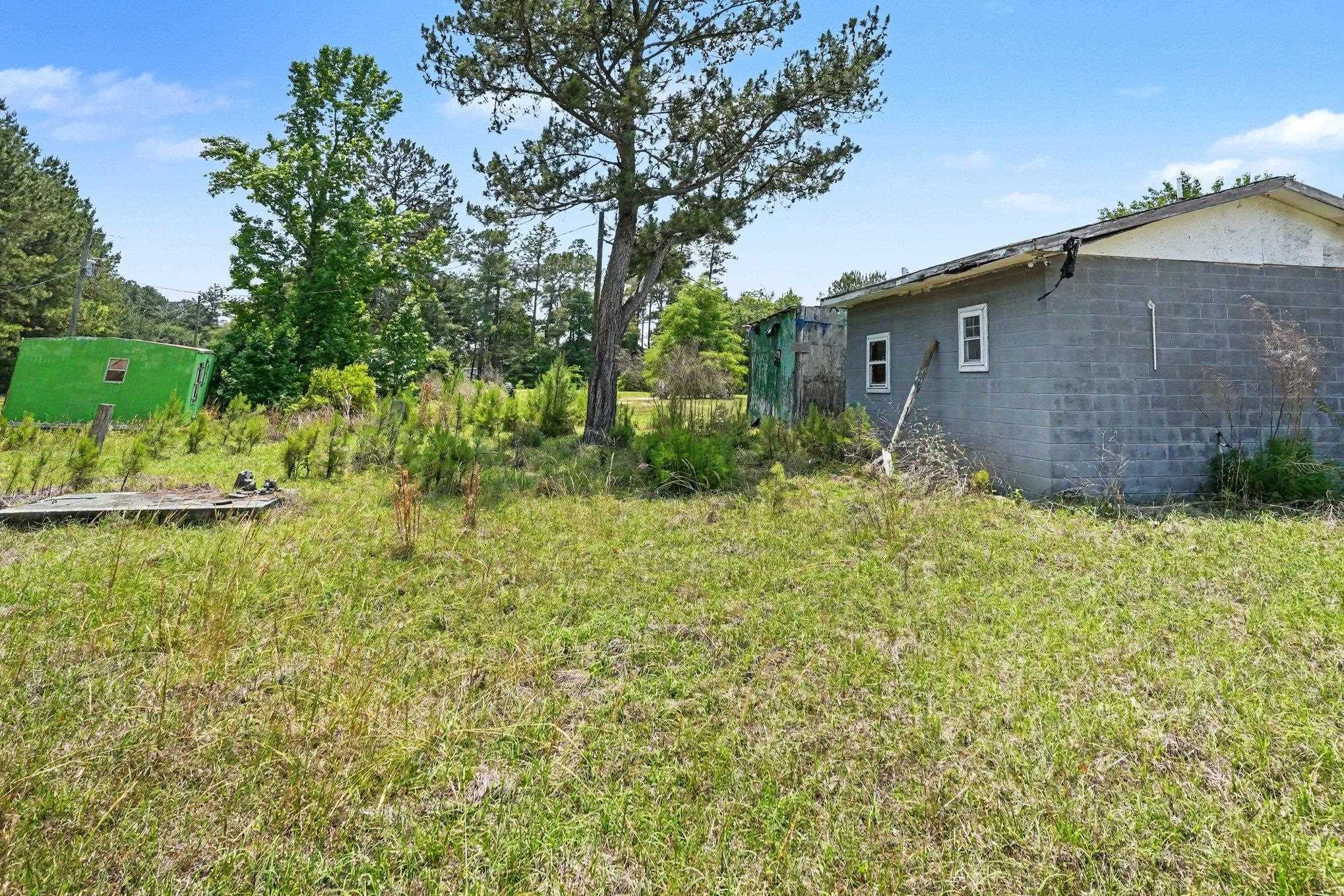 8963 Ware Dr. Property Photo 3