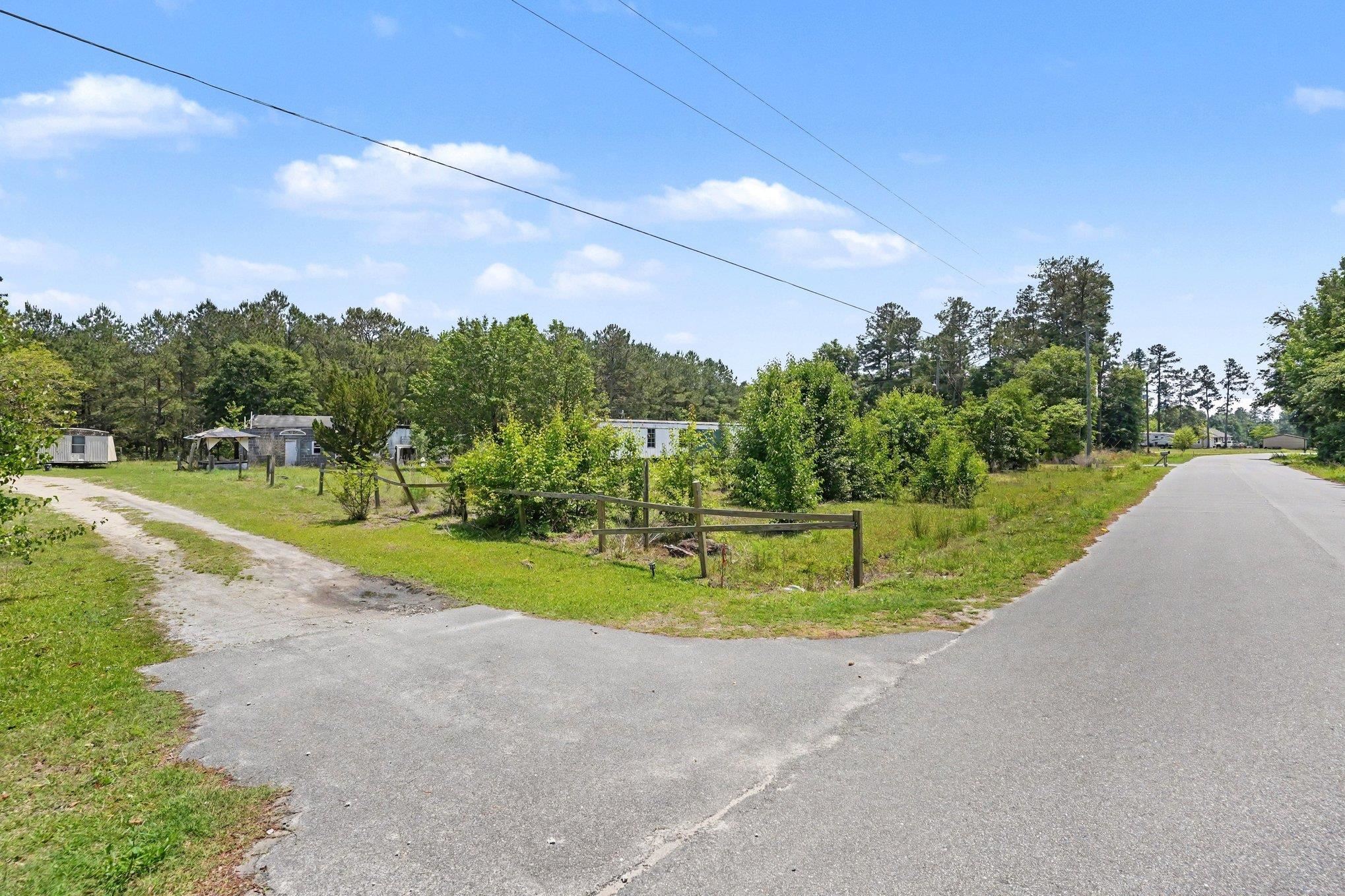 8963 Ware Dr. Property Photo 5