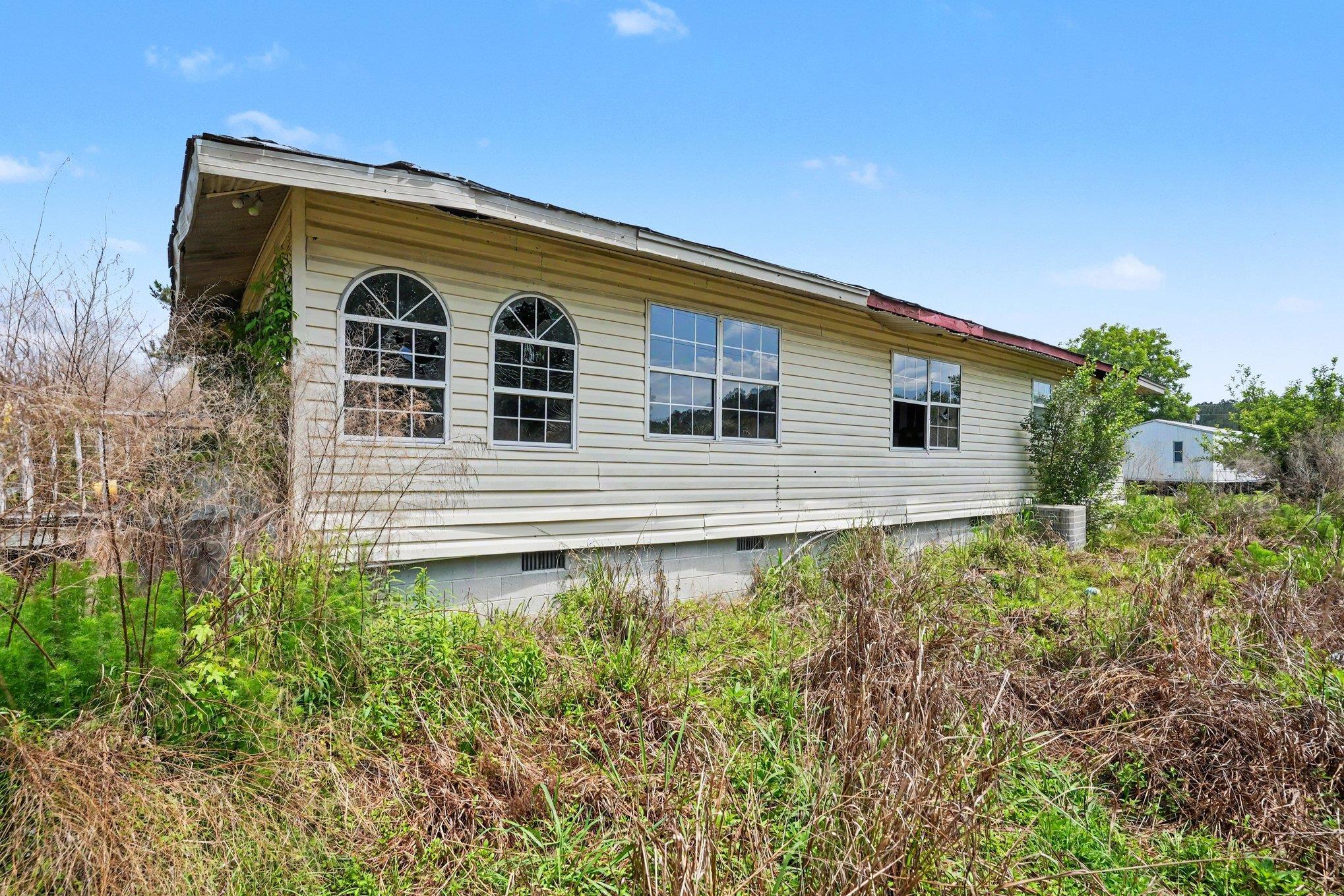 2149 Olive Dr. Property Photo 14