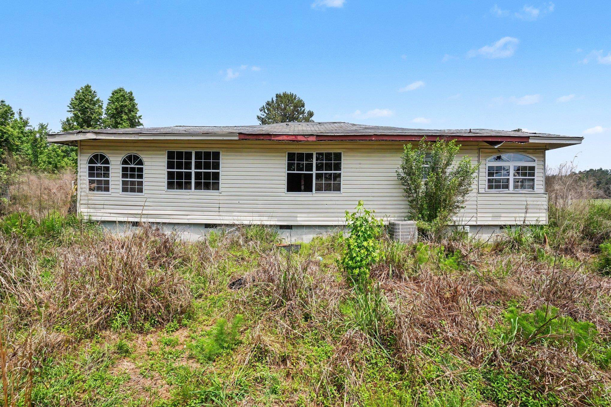2149 Olive Dr. Property Photo 15