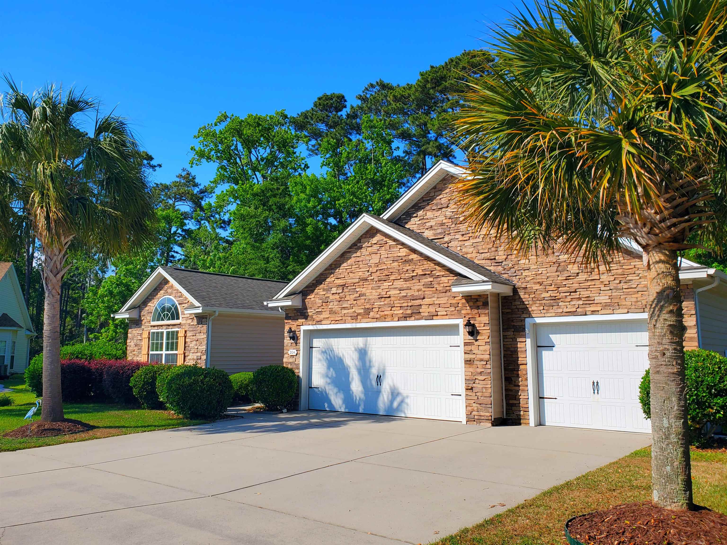 204 Chesterfield Ct. Property Photo 2