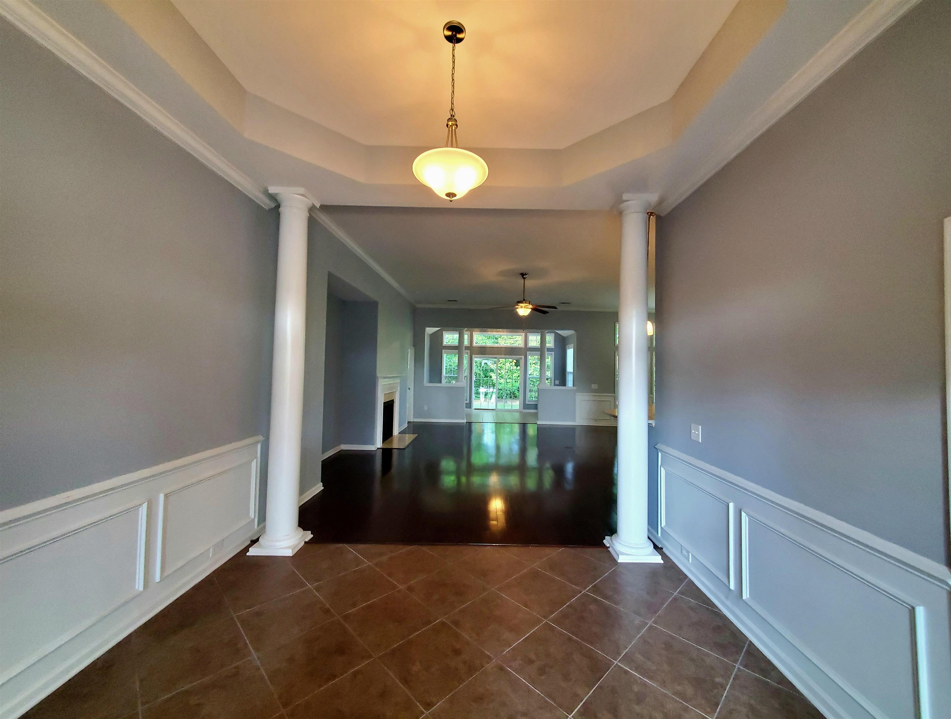 204 Chesterfield Ct. Property Photo 3