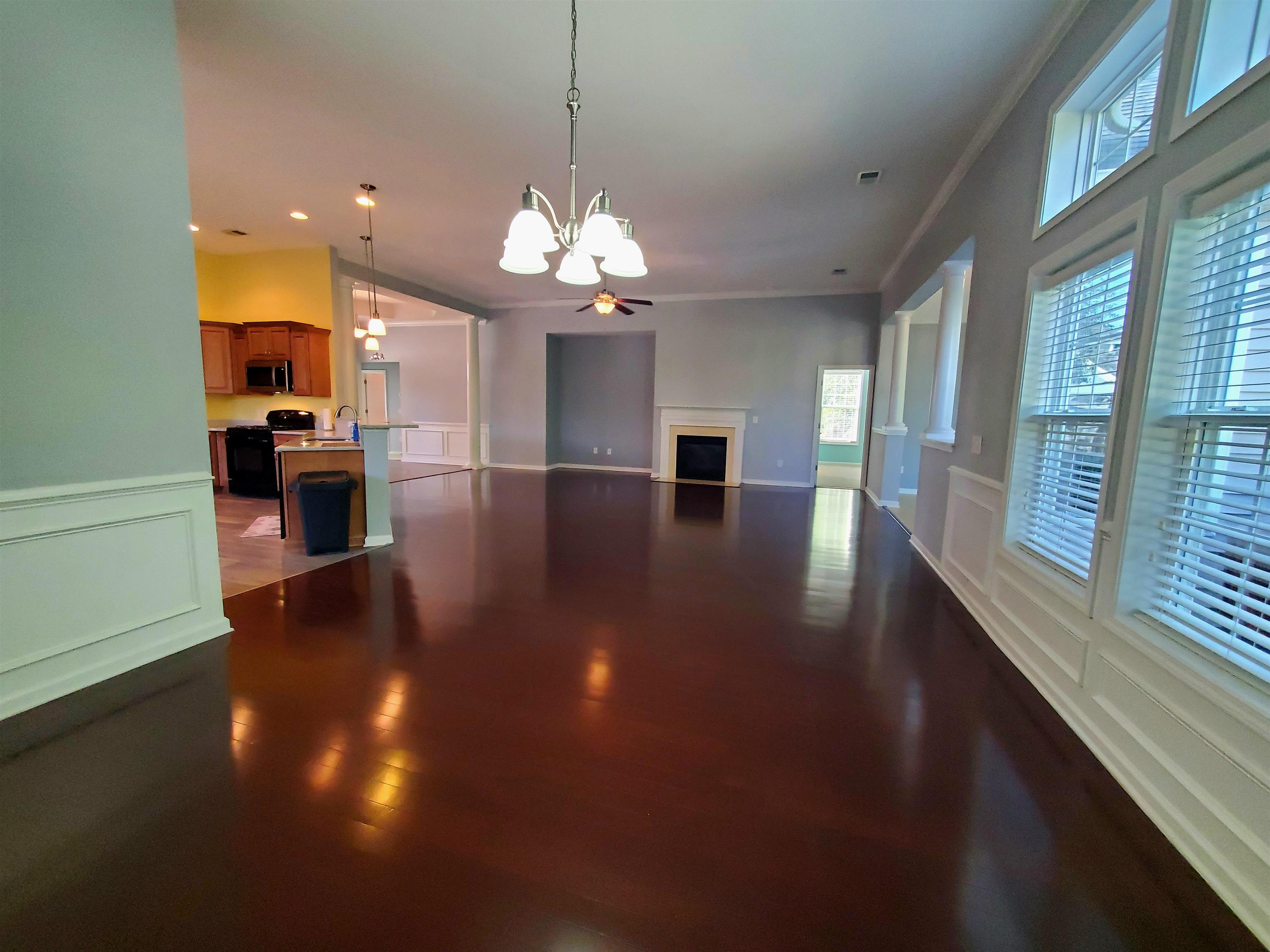 204 Chesterfield Ct. Property Photo 7