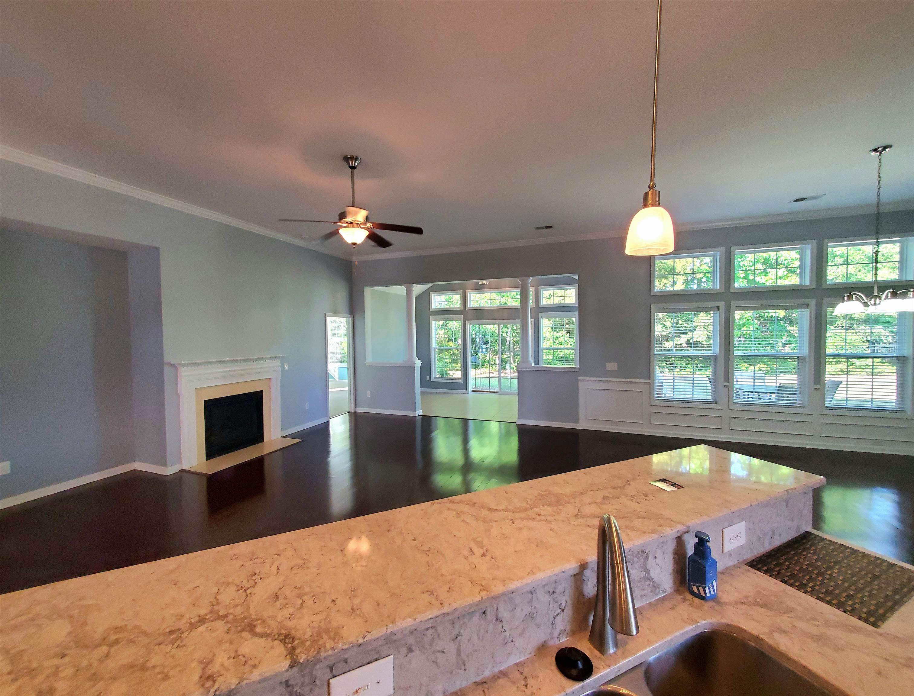 204 Chesterfield Ct. Property Photo 16