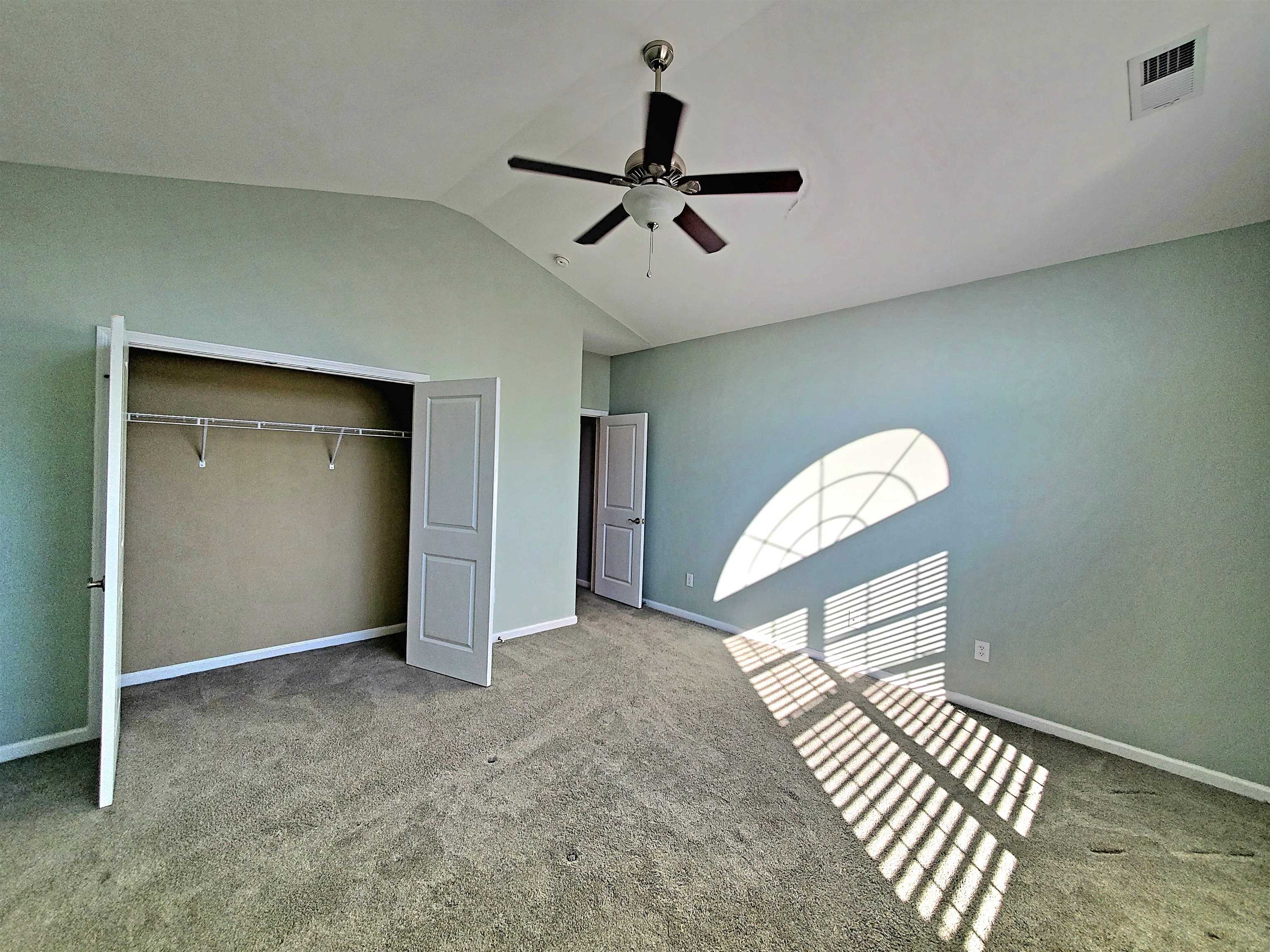 204 Chesterfield Ct. Property Photo 31