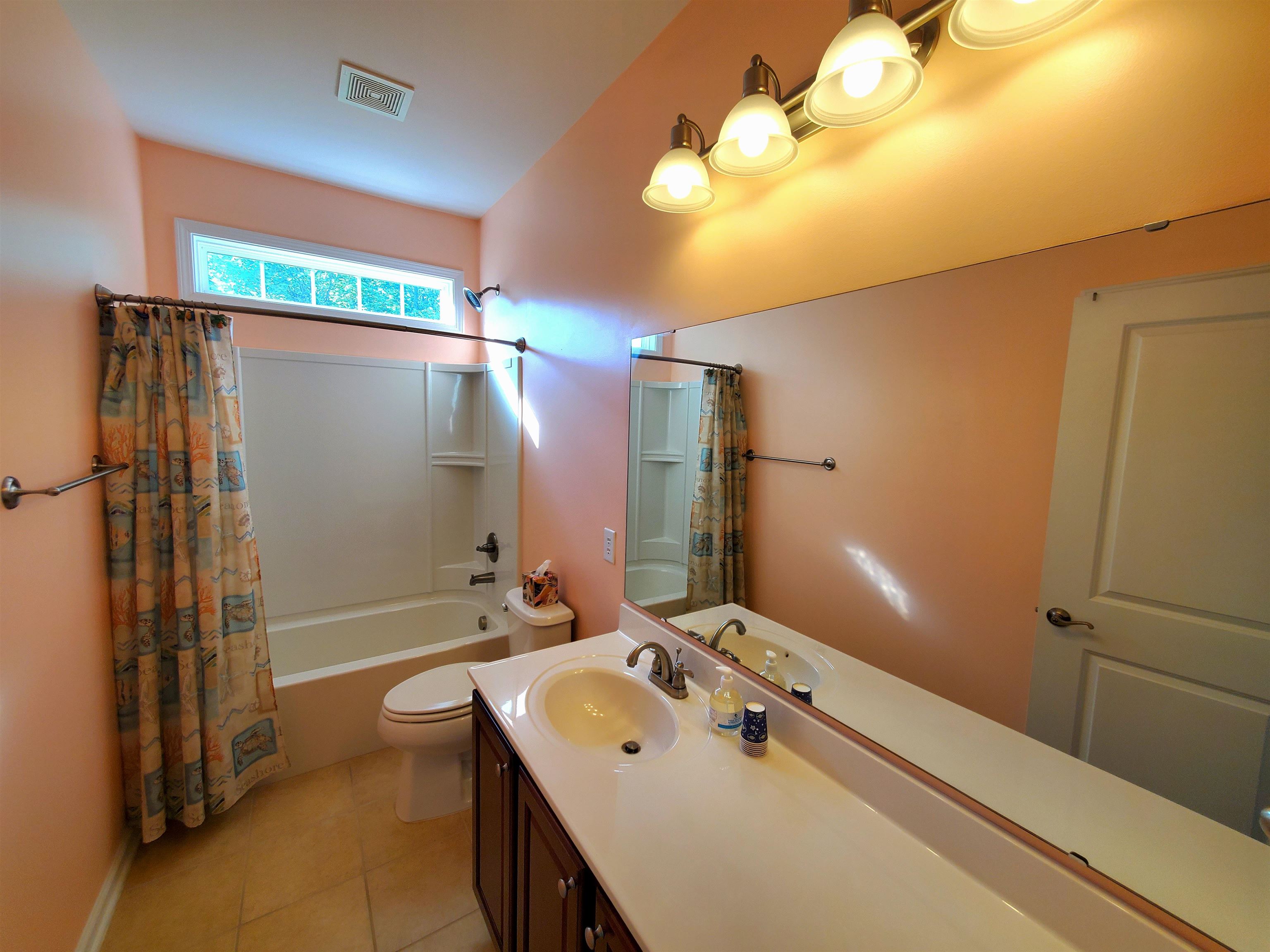 204 Chesterfield Ct. Property Photo 32