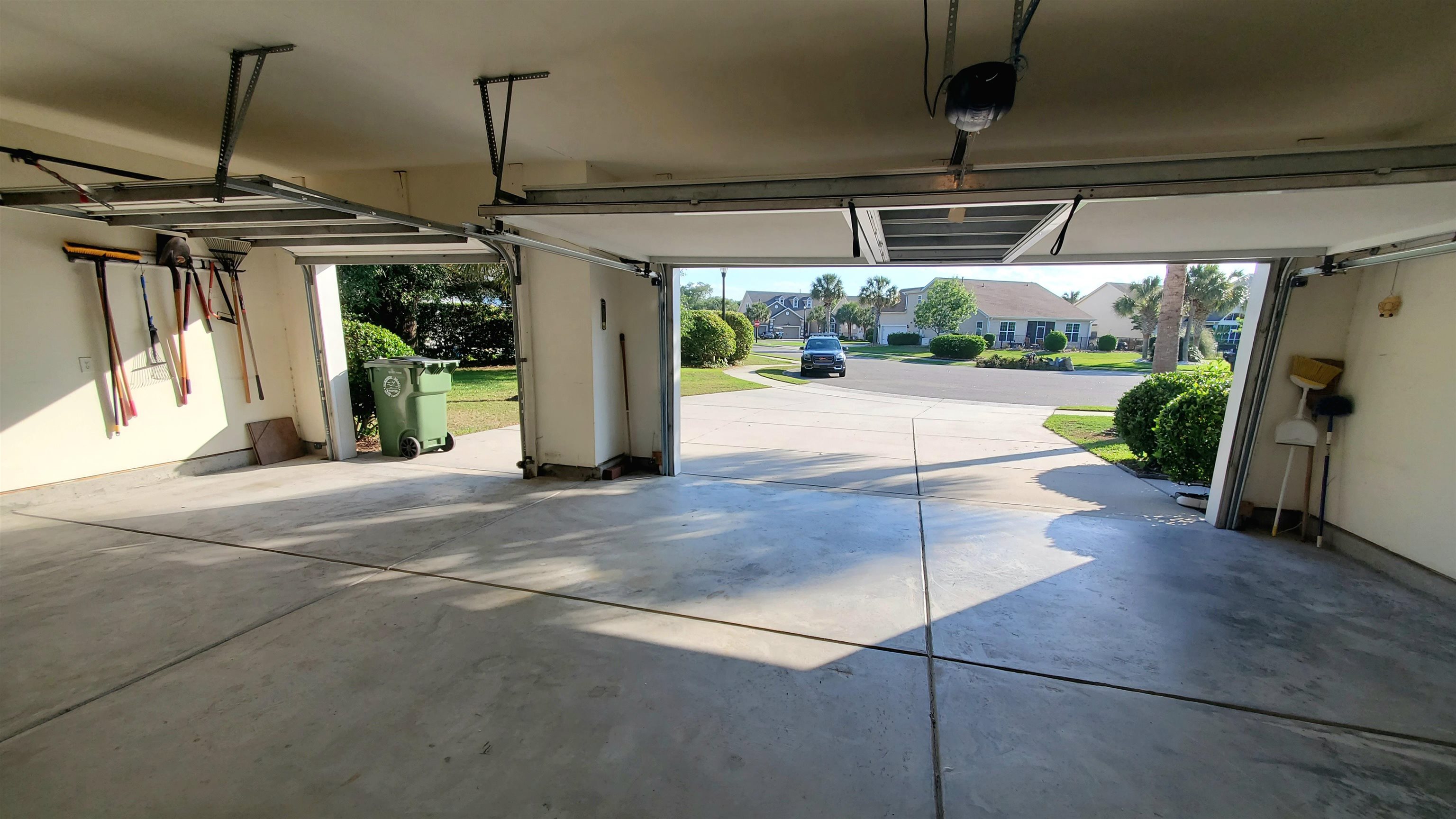 204 Chesterfield Ct. Property Photo 38
