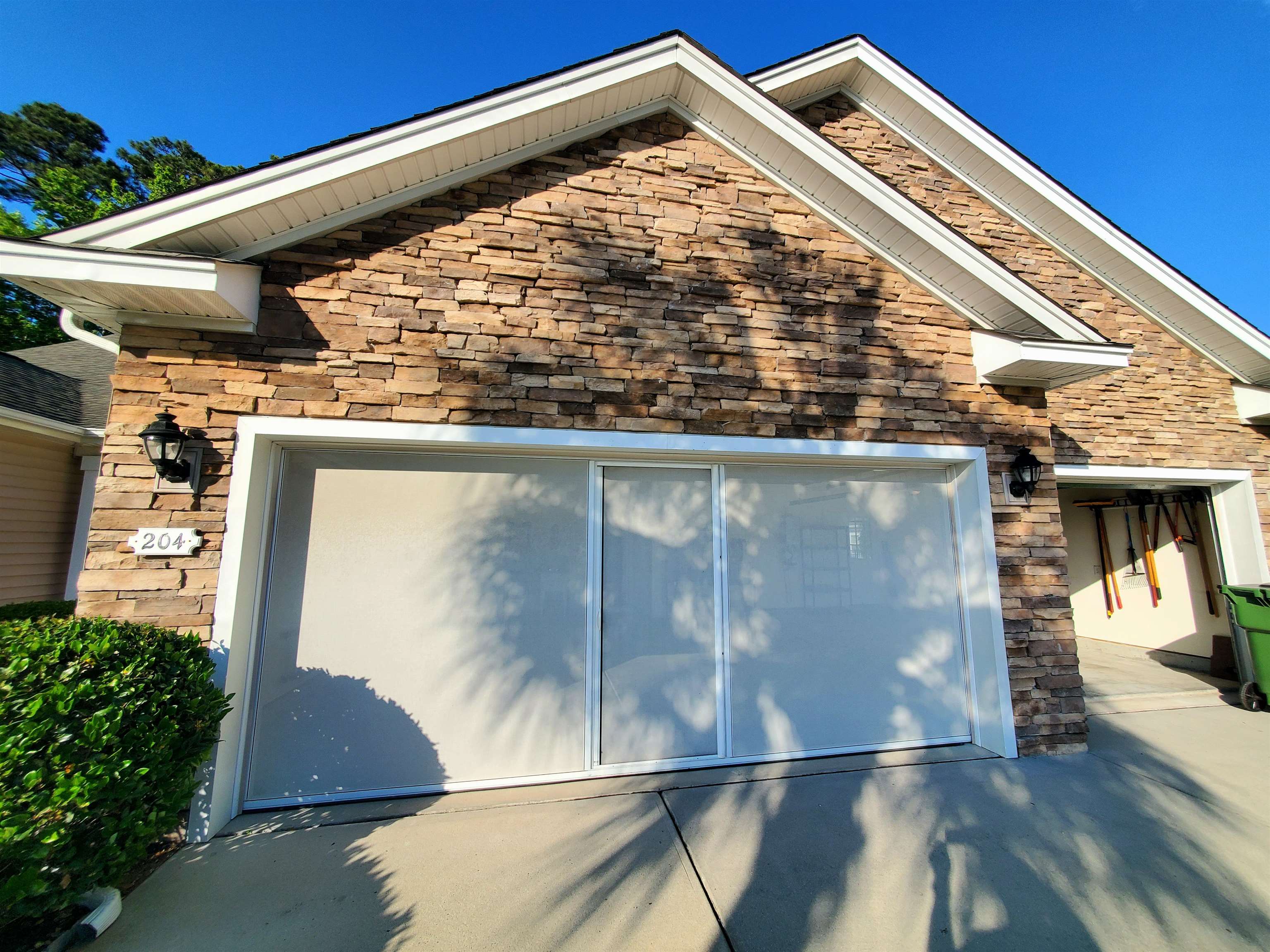 204 Chesterfield Ct. Property Photo 40