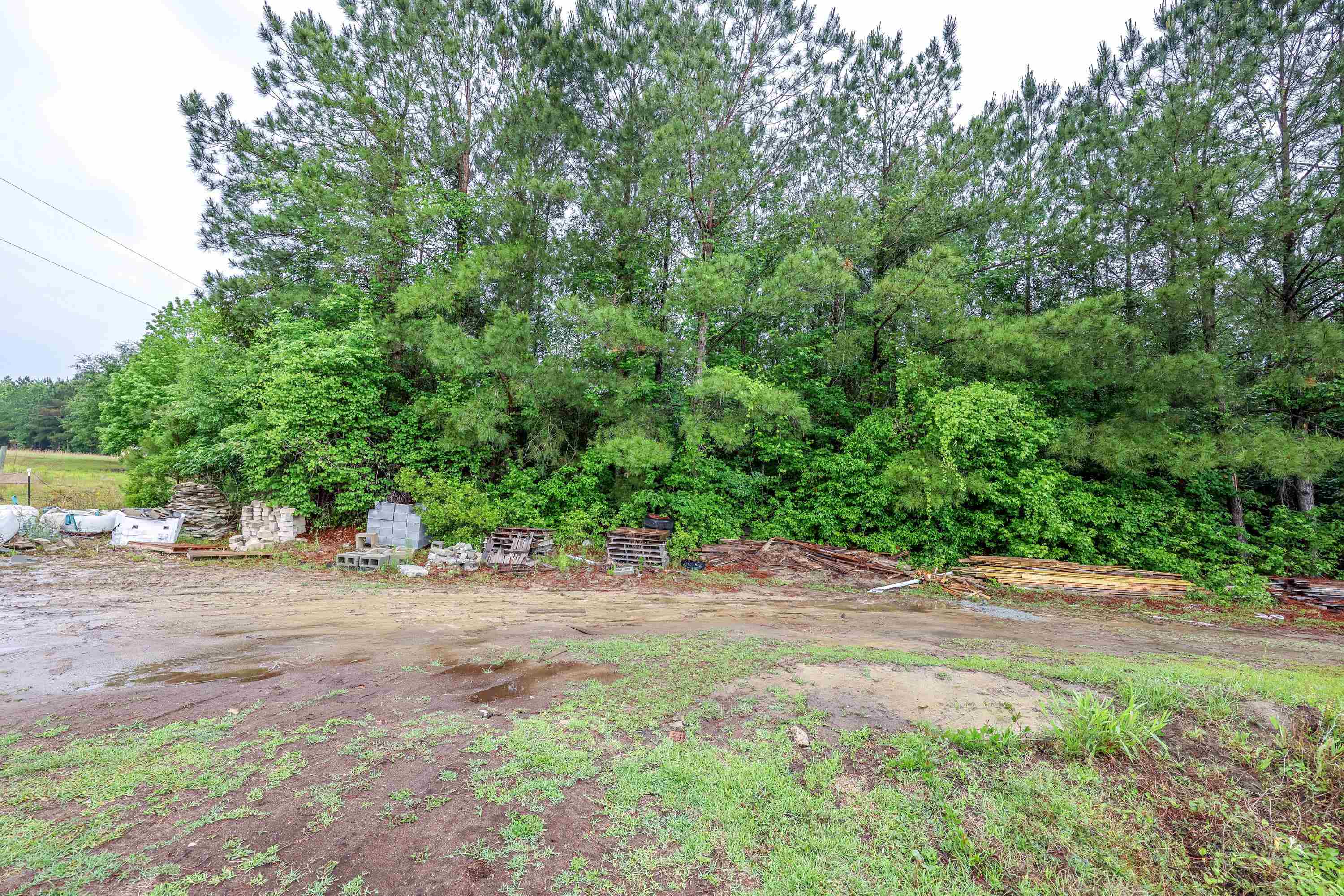 581 Roberts Rd. Property Photo 8