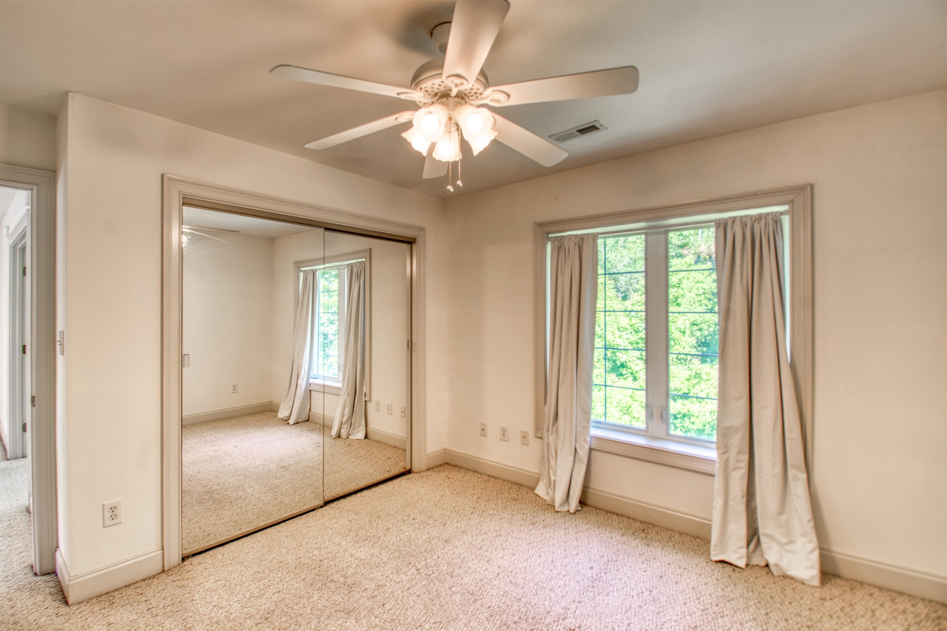 256 Long Ridge Dr. Property Photo 24