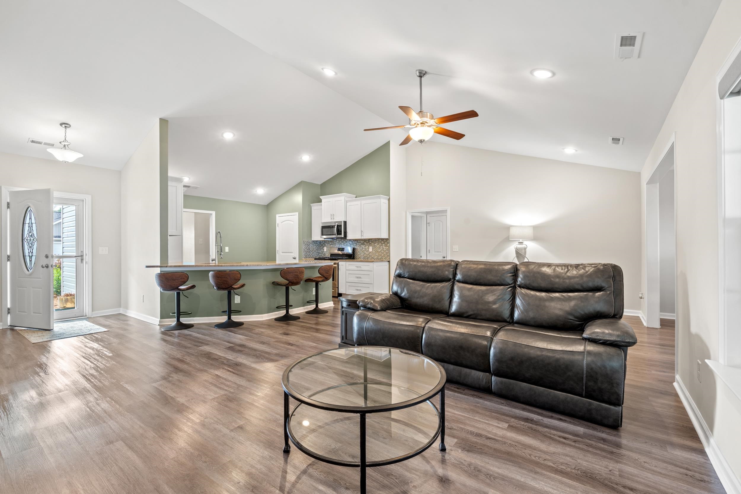 3324 Merganser Dr. Property Photo 3