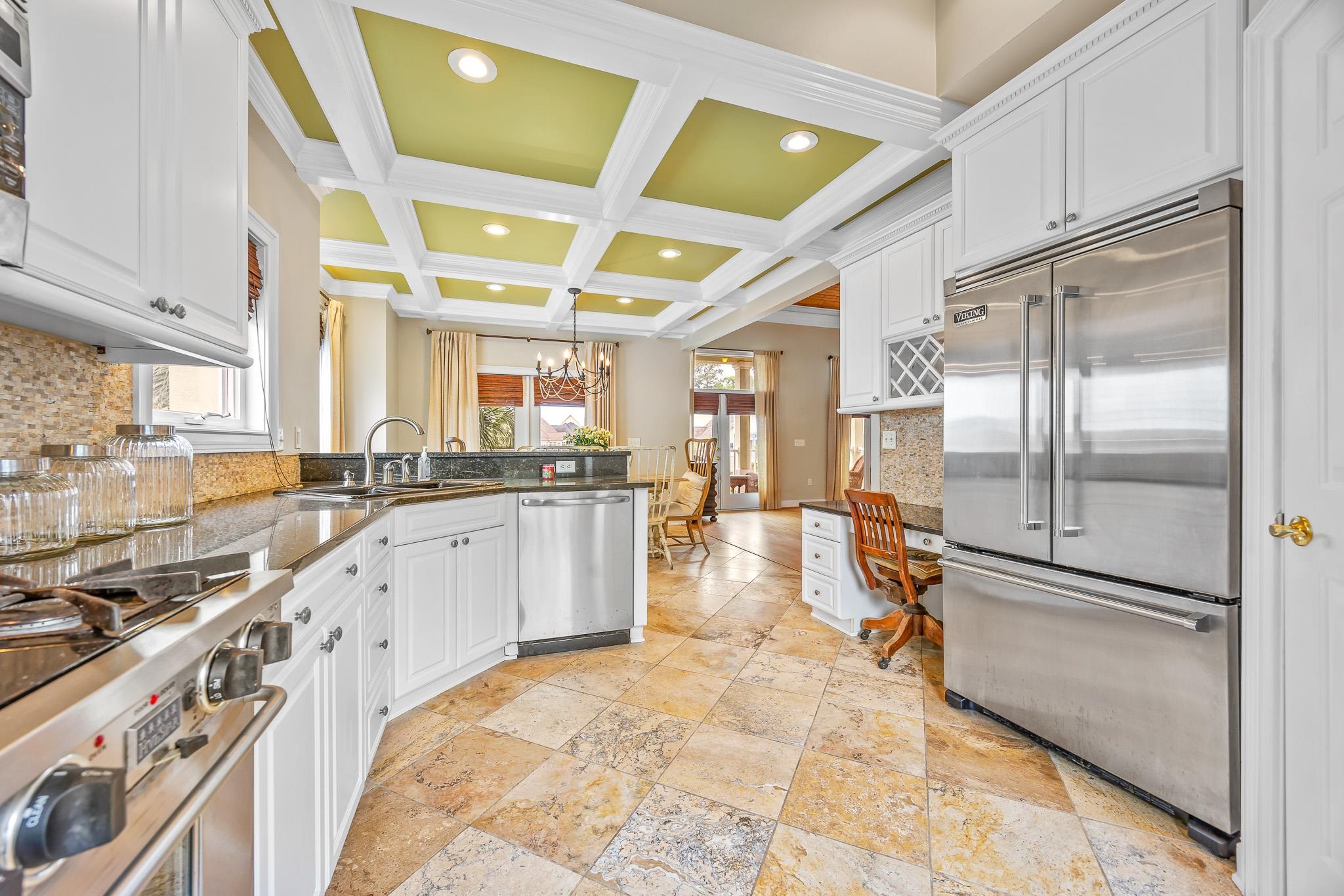 1011 Clubhouse Dr. Property Photo 14