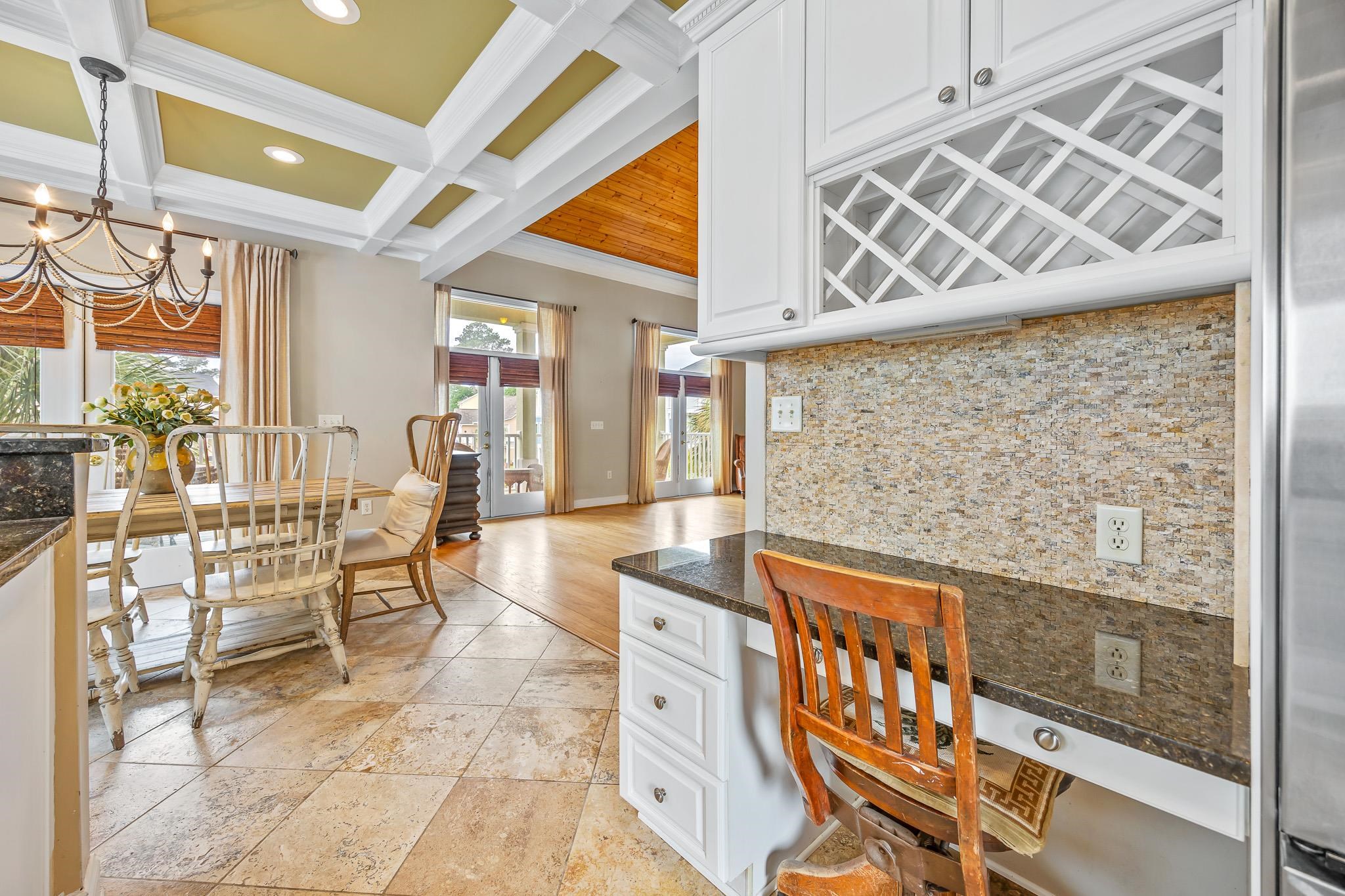 1011 Clubhouse Dr. Property Photo 15