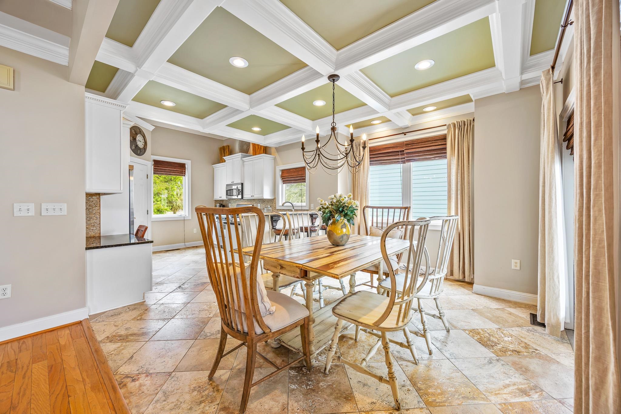 1011 Clubhouse Dr. Property Photo 18