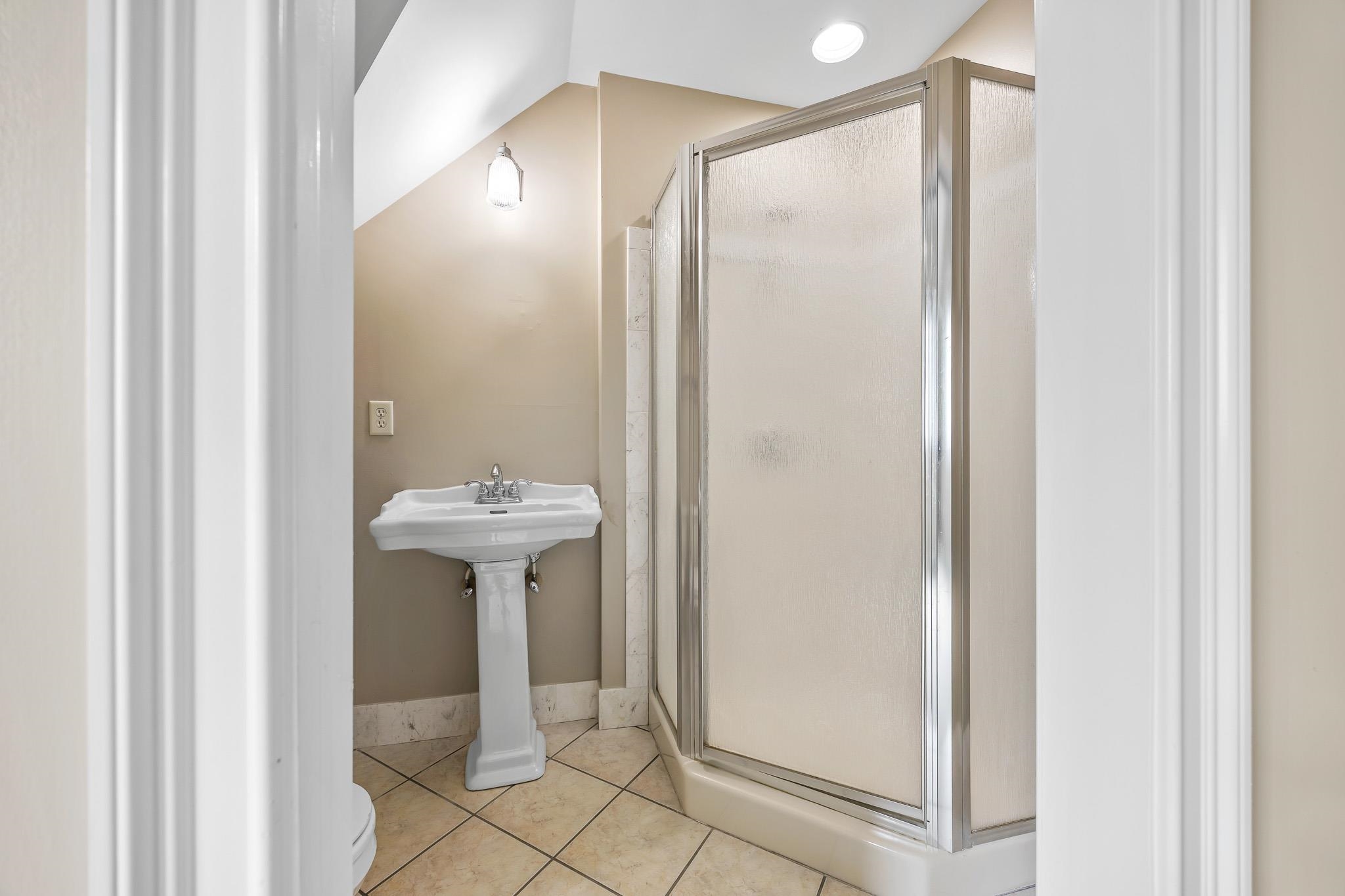 1011 Clubhouse Dr. Property Photo 31