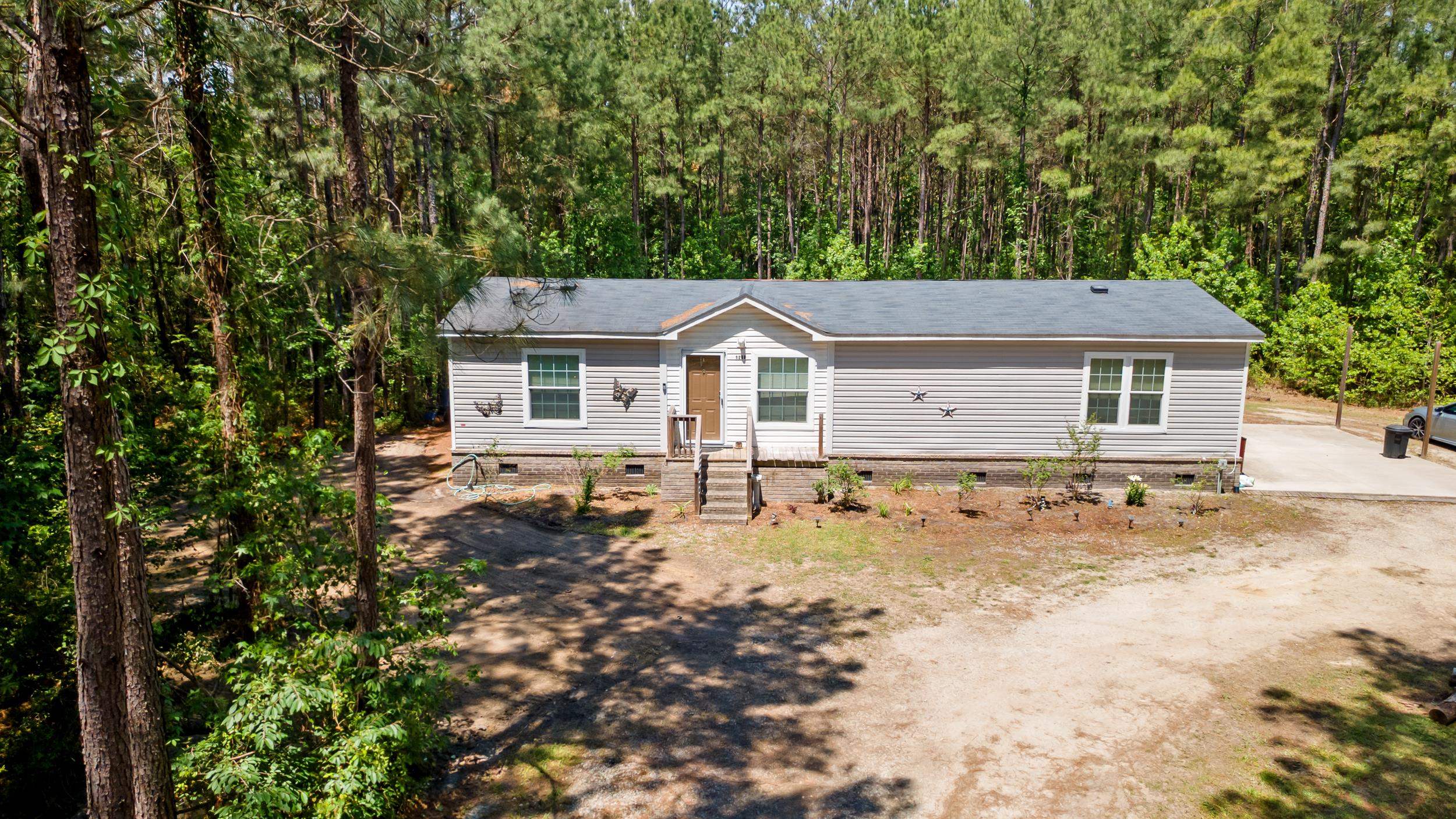 1209 Railroad Dr. Property Photo 3