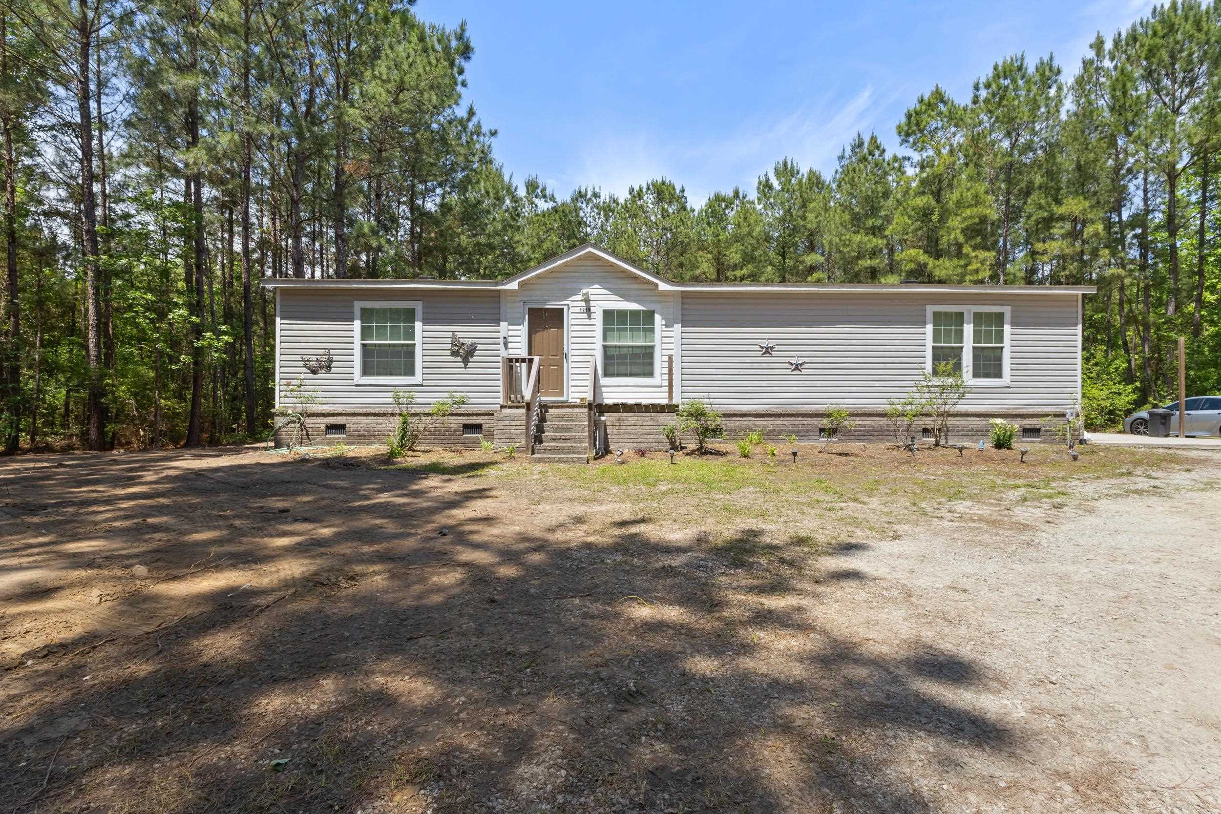 1209 Railroad Dr. Property Photo 4