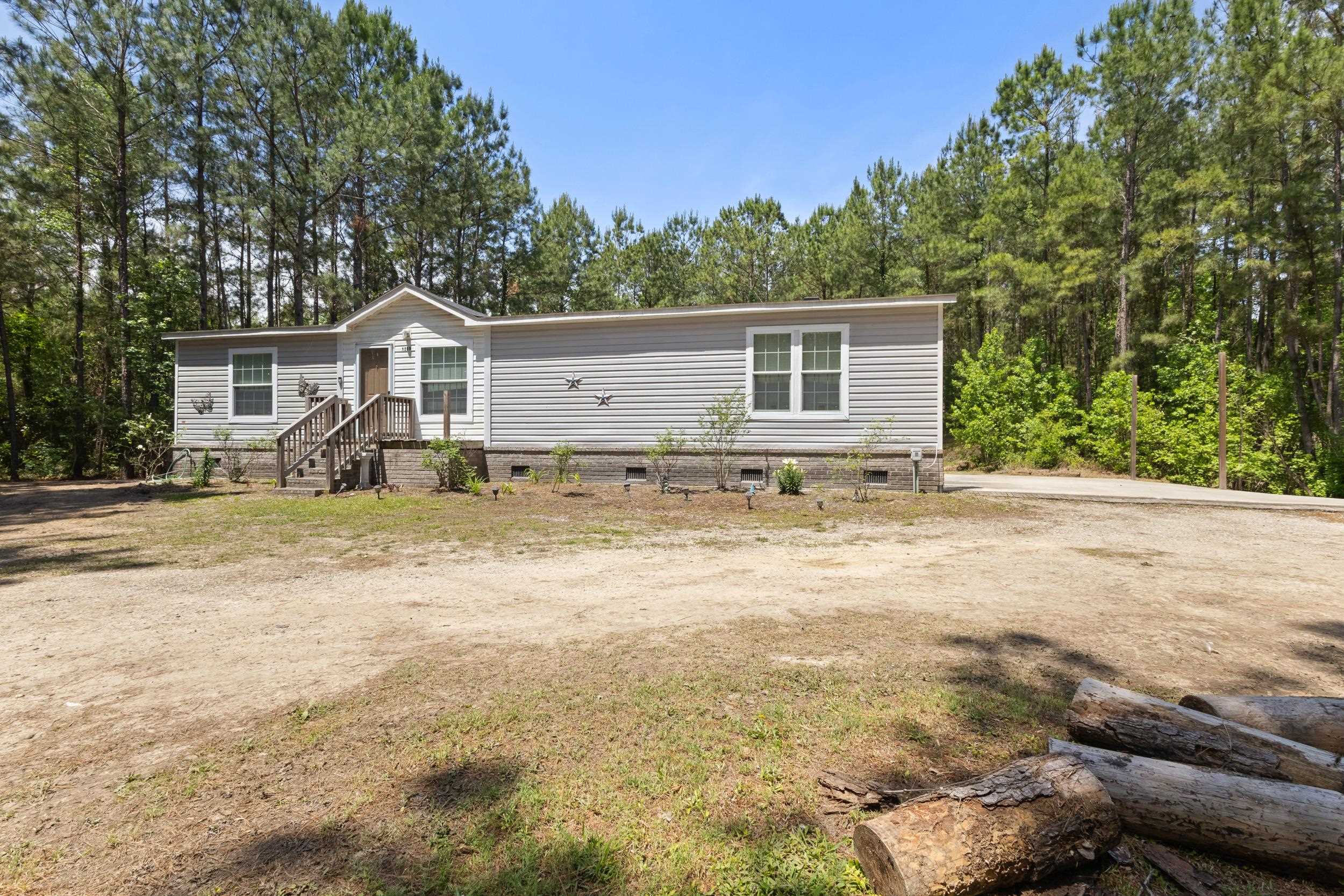 1209 Railroad Dr. Property Photo 5