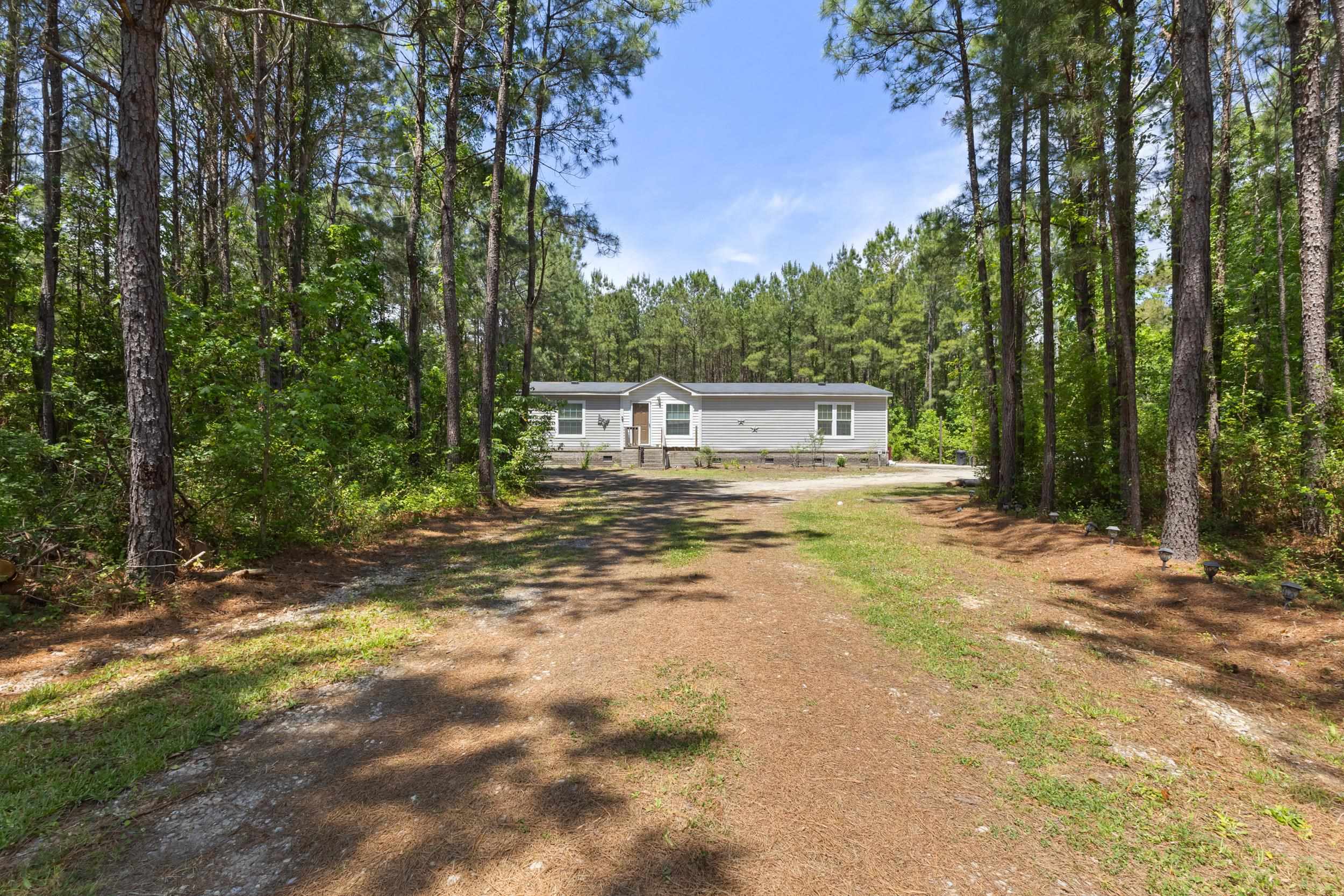 1209 Railroad Dr. Property Photo 6