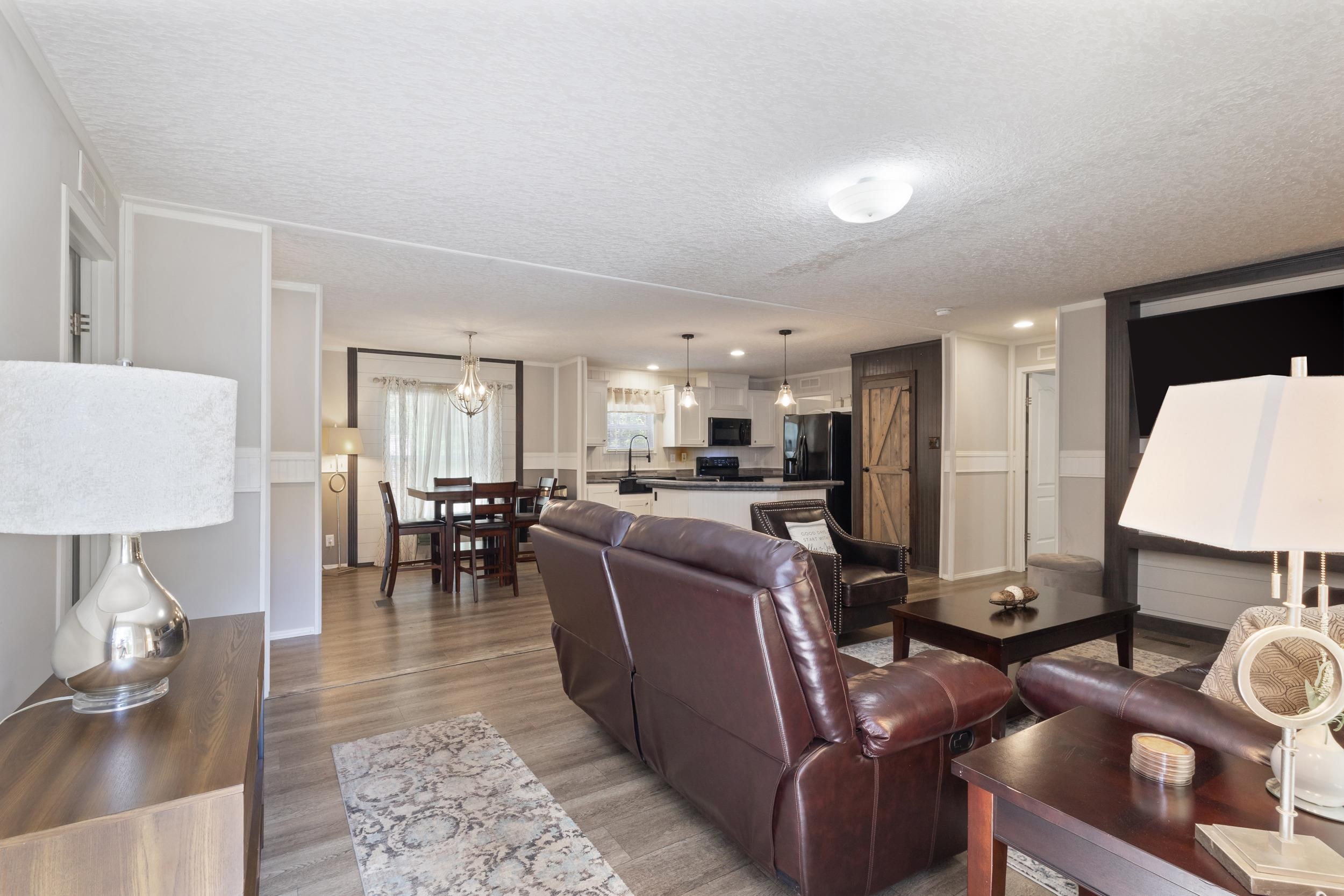 1209 Railroad Dr. Property Photo 11
