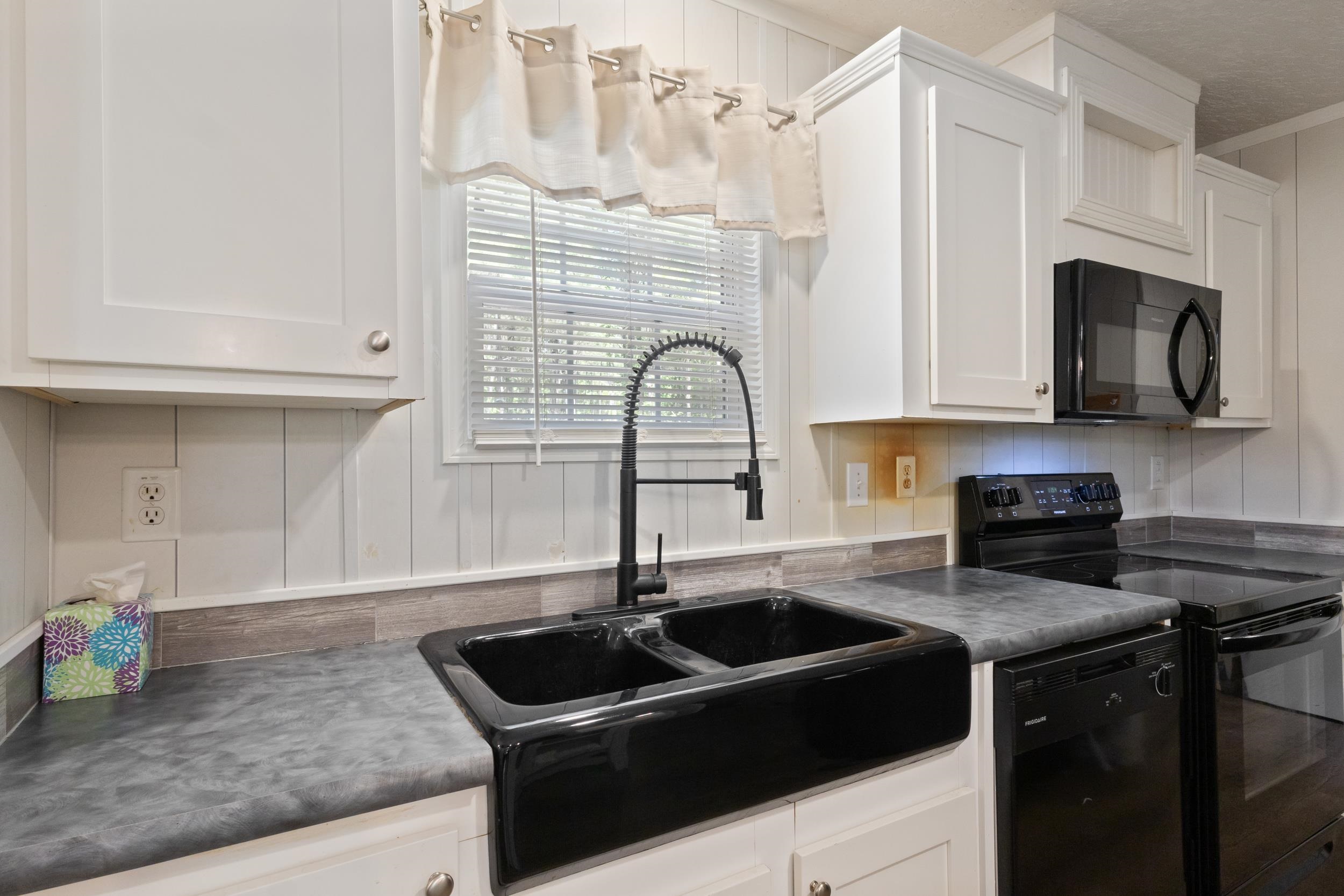 1209 Railroad Dr. Property Photo 22