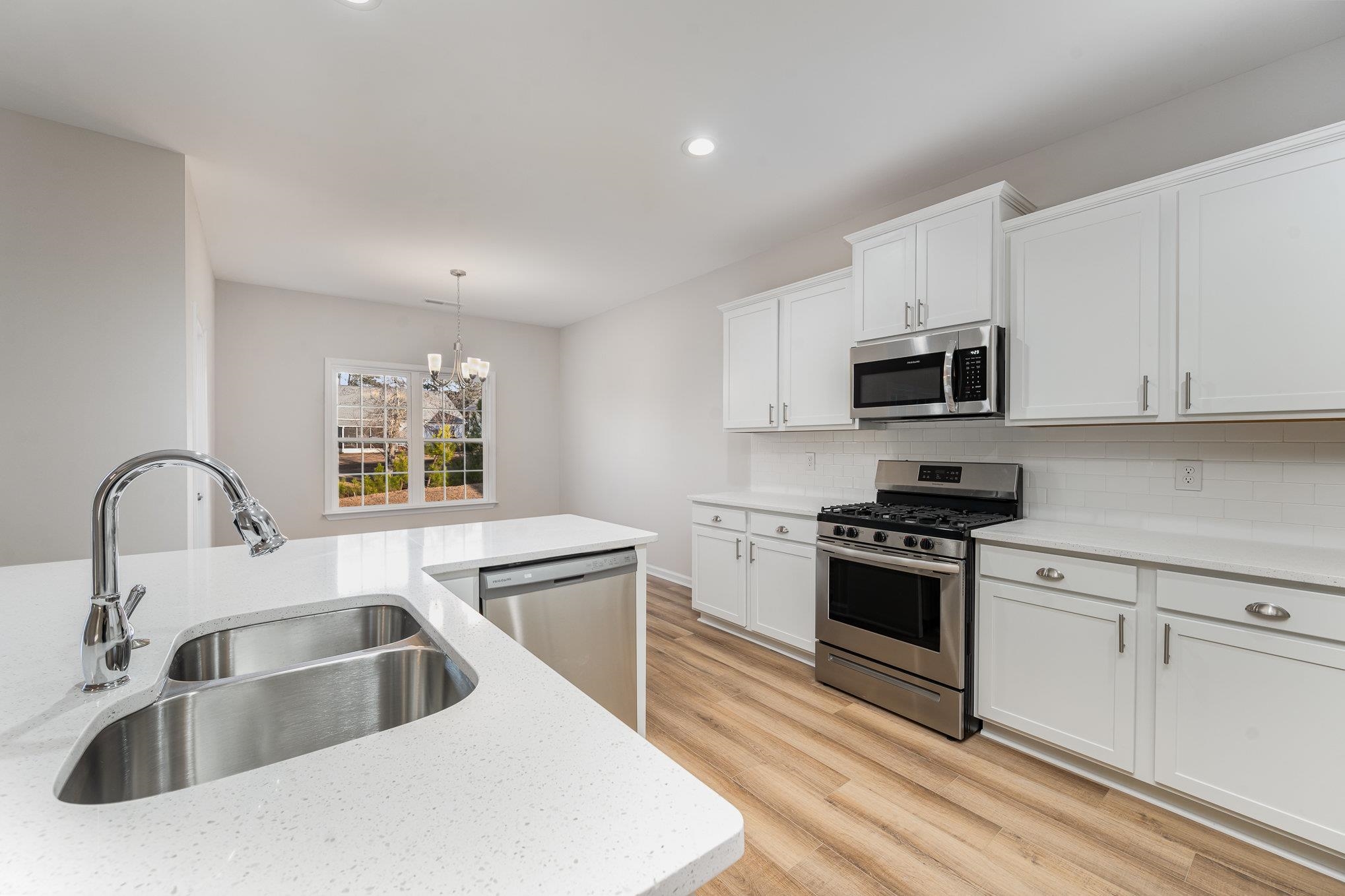 5115 Water Breeze Ct. Property Photo 4