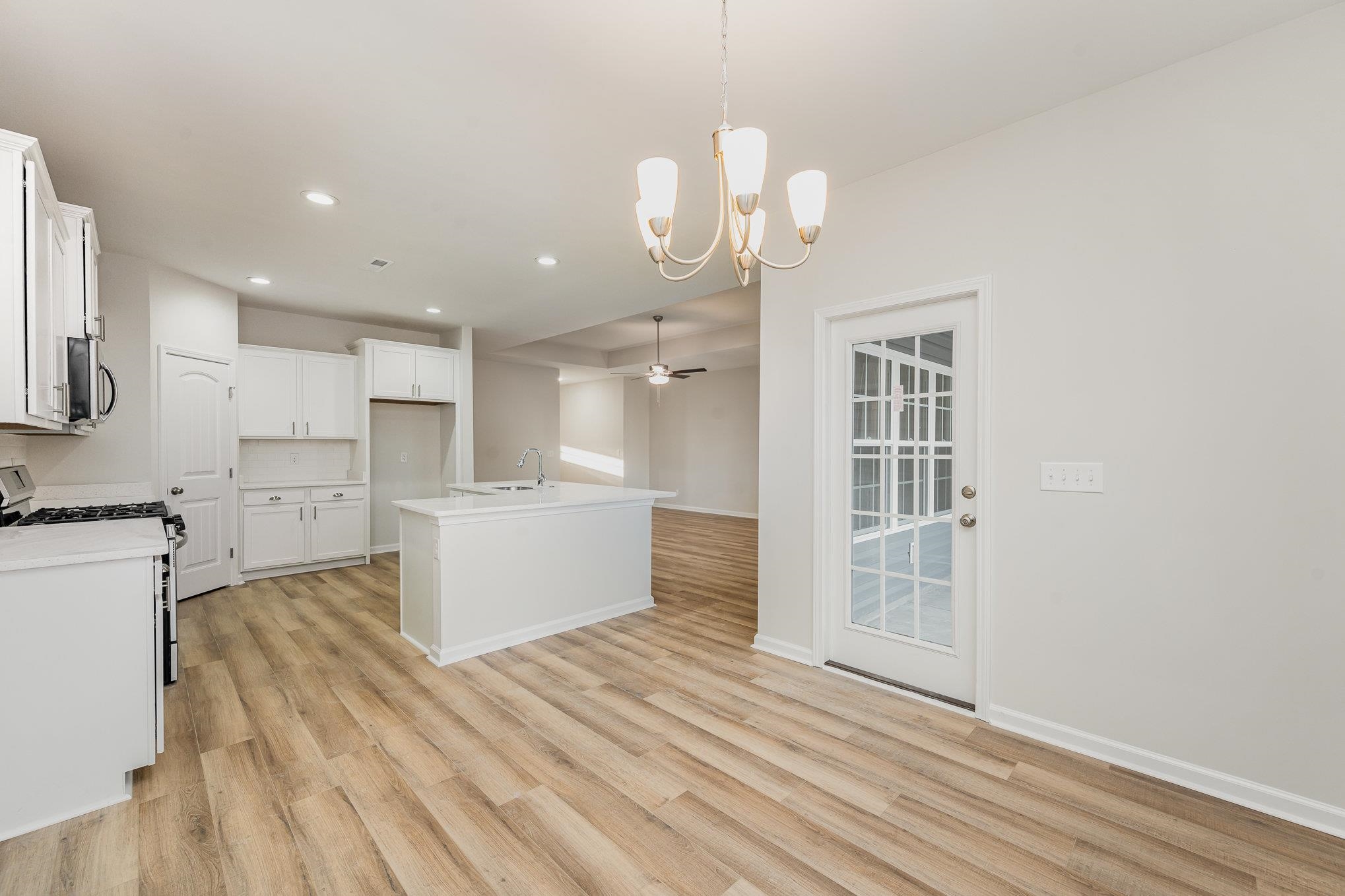 5115 Water Breeze Ct. Property Photo 7
