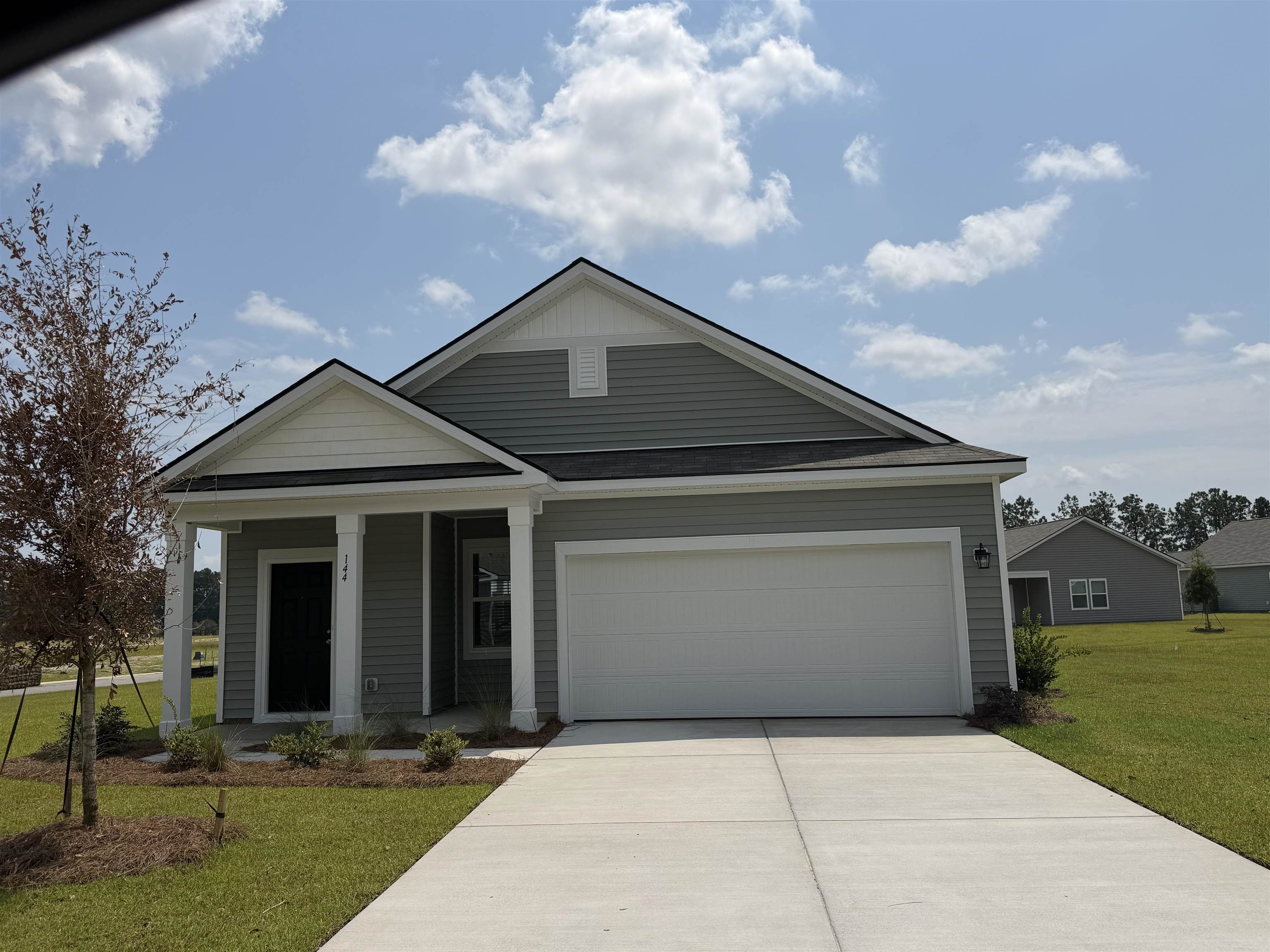144 Admiral St Property Photo 1