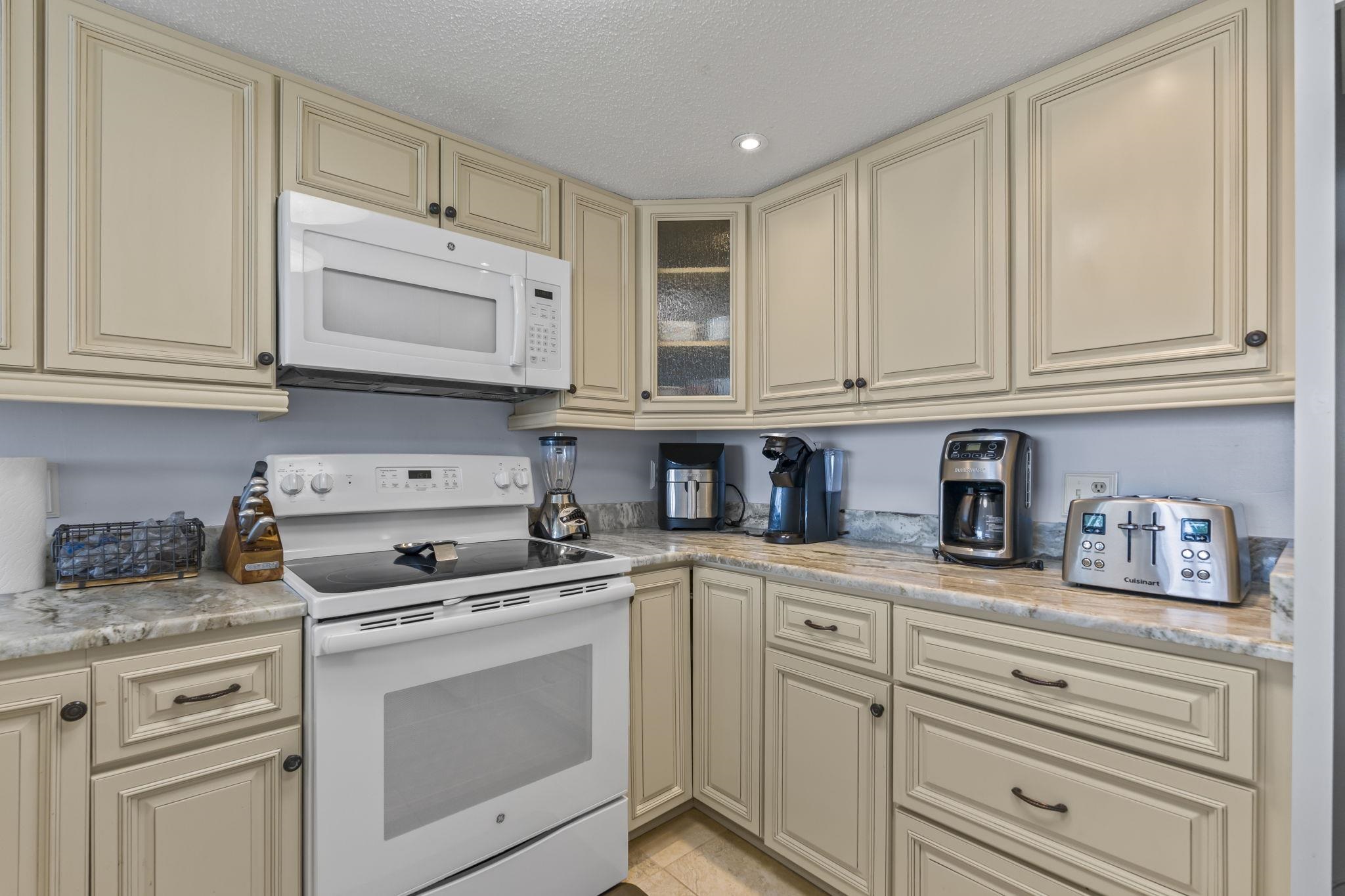 1108 N Waccamaw Dr. Property Photo 12
