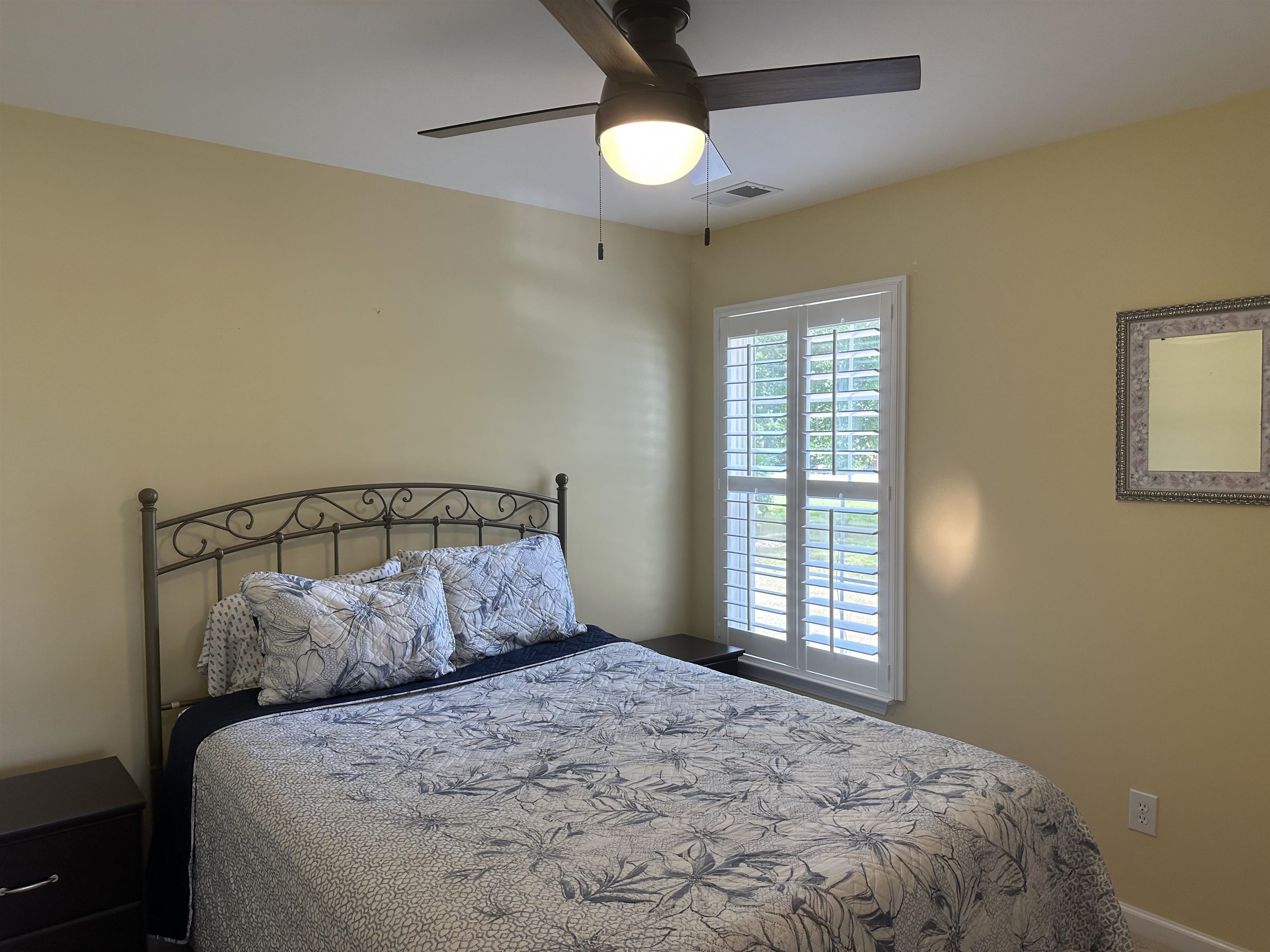 100 Barclay Dr. Property Photo 16