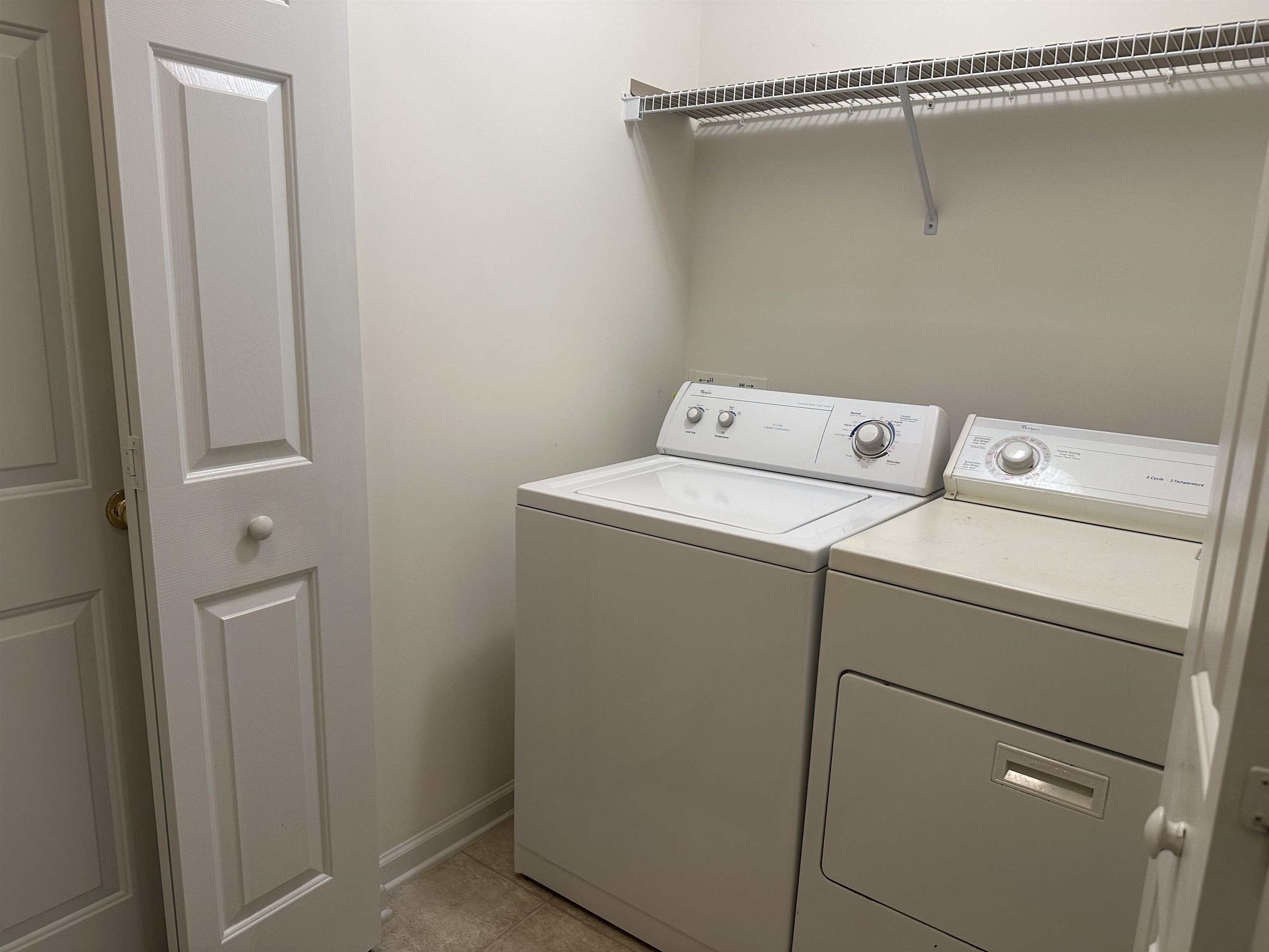 100 Barclay Dr. Property Photo 17