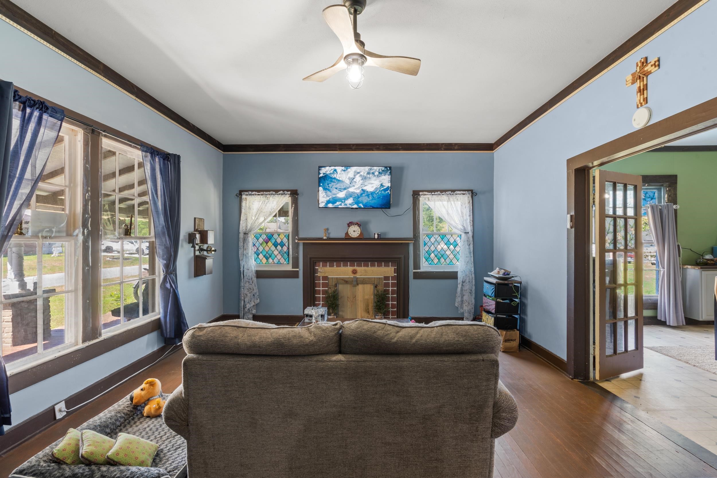 209 S Walnut St. Property Photo 7