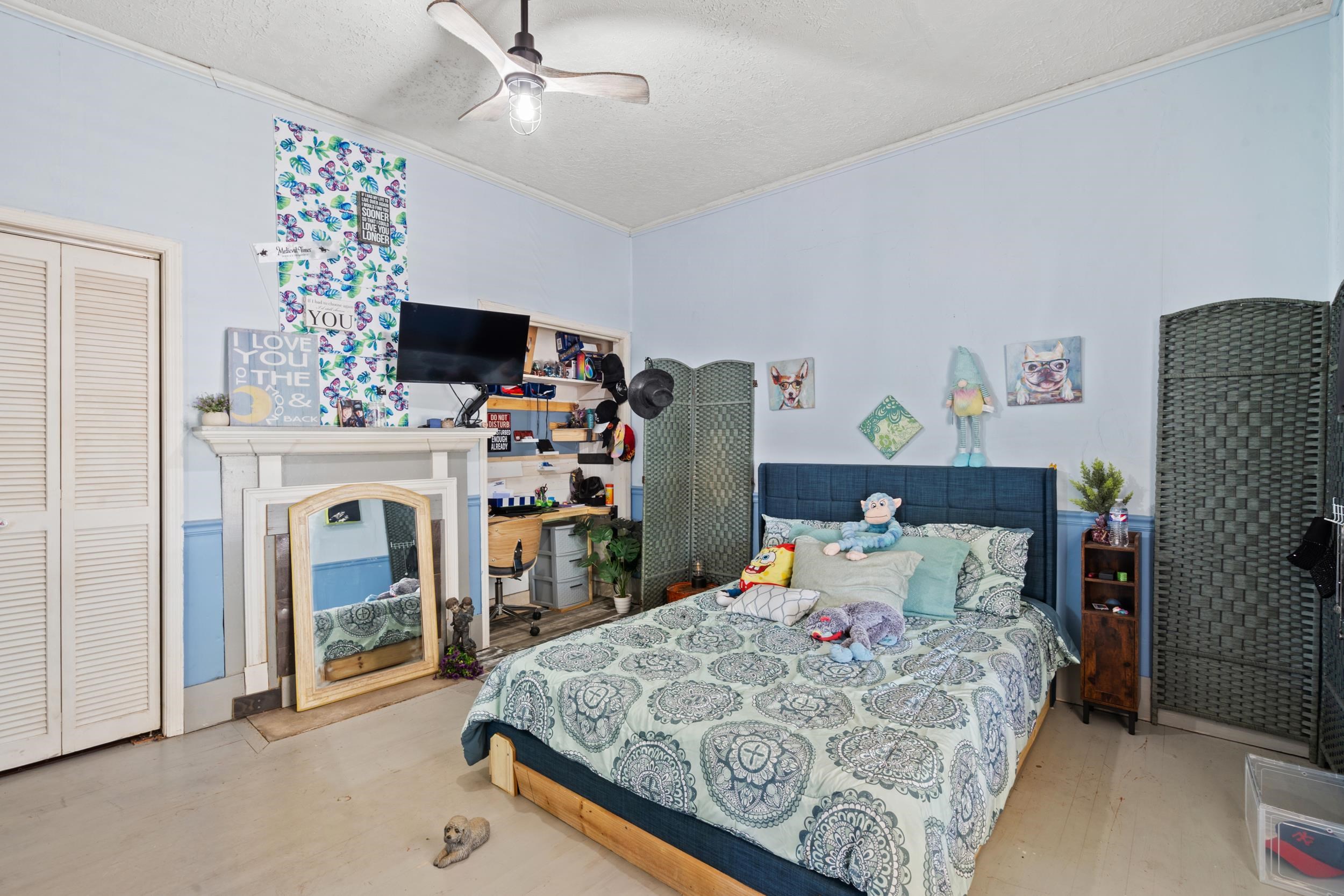 209 S Walnut St. Property Photo 16
