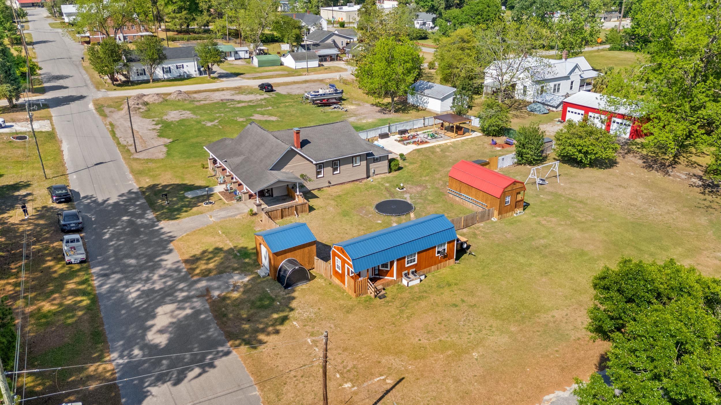 209 S Walnut St. Property Photo 37