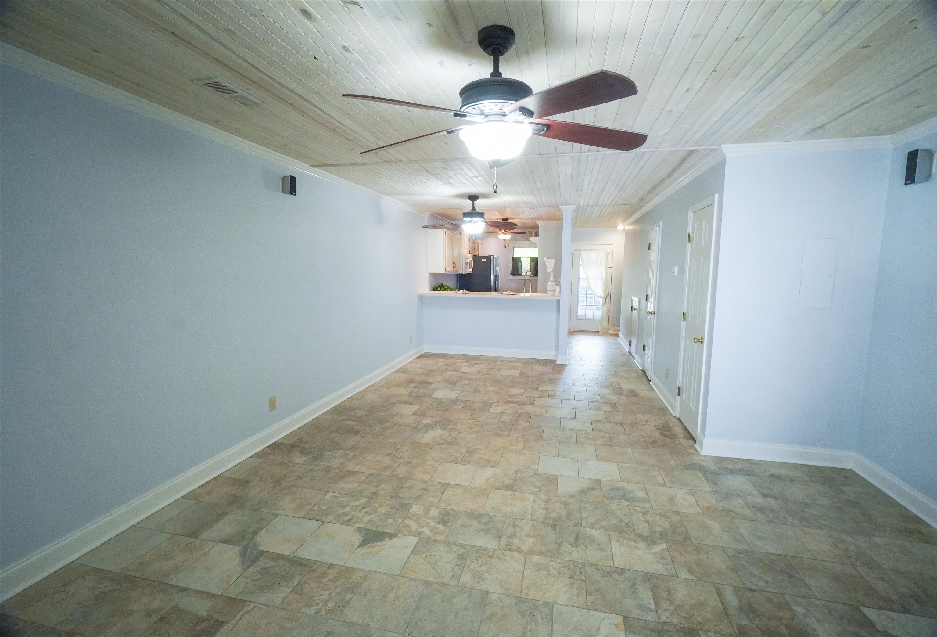 1851 Fairway Ridge Dr. Property Photo 4