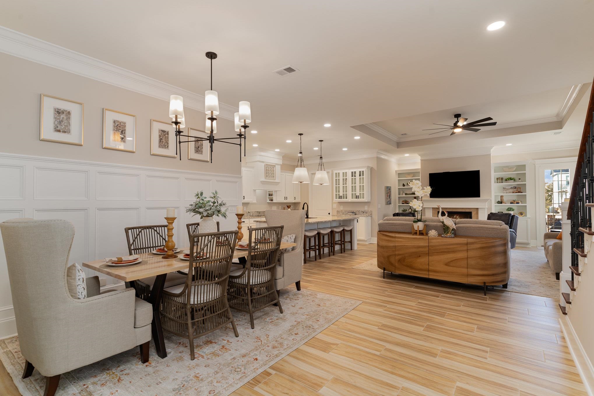 752 Crystal Water Way Property Photo 8