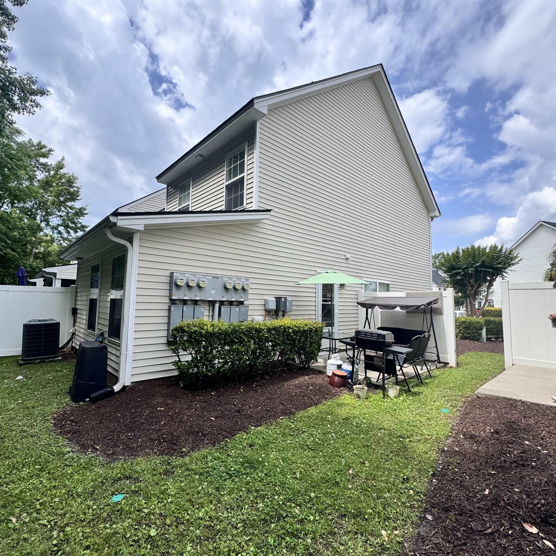120 Barnacle Ln. Property Photo 2