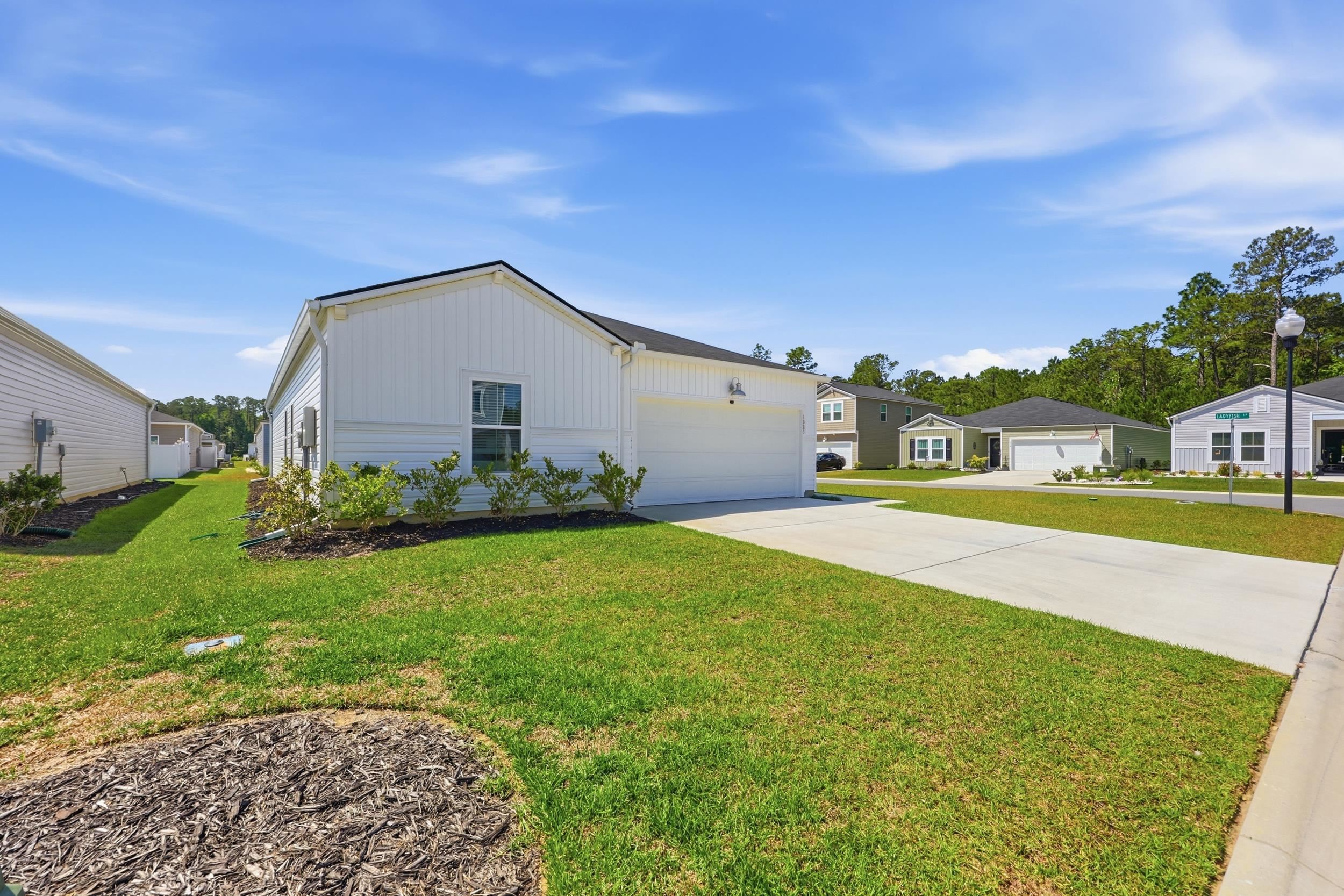 1083 Tripletail Dr Nw Property Photo 2